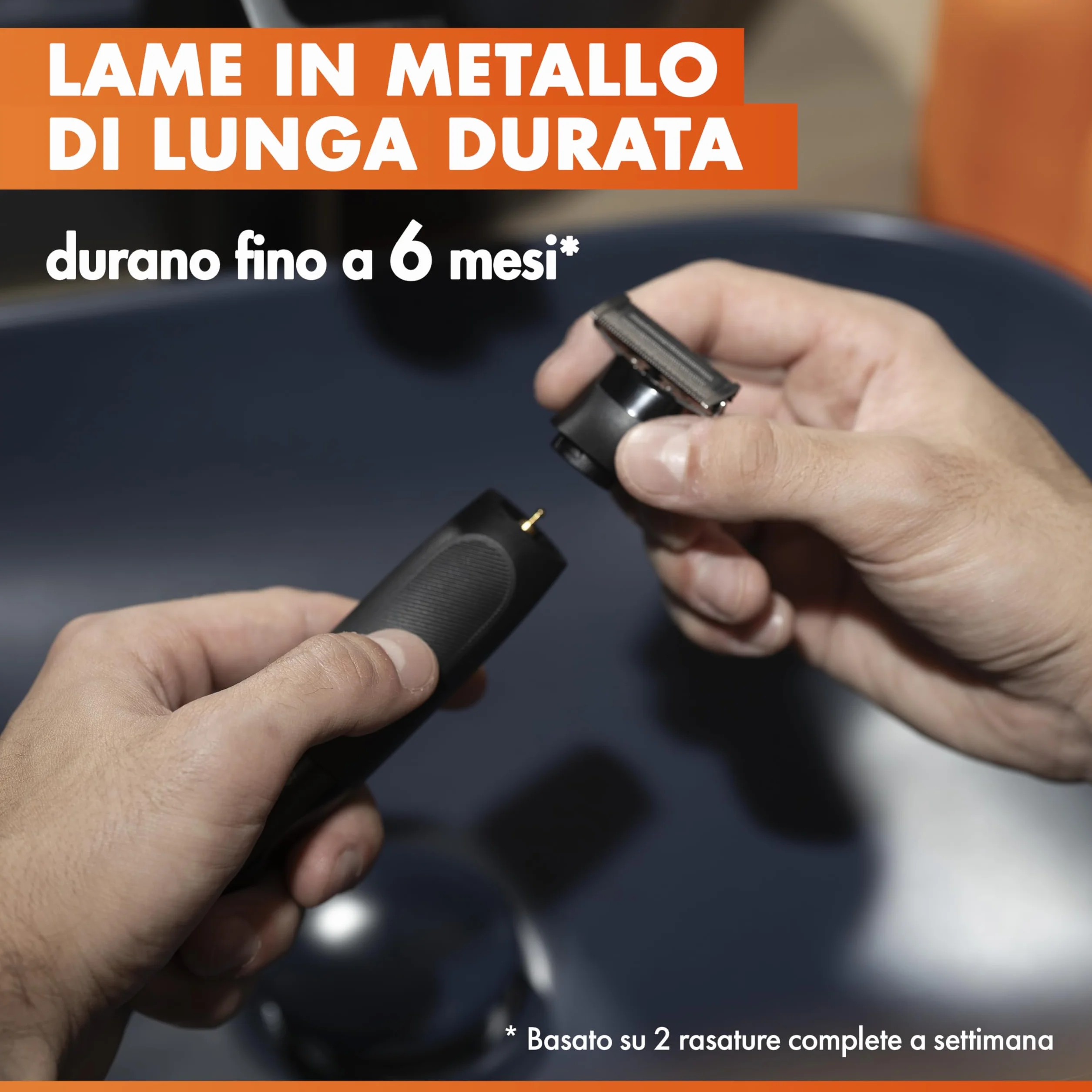 Gillette Fusion One Rasoio Elettrico Uomo Barba e Corpo, 3 Pettini Barba (1,2,5mm), Testina Oscillante, Impermeabile, 45 Min Autonomia
