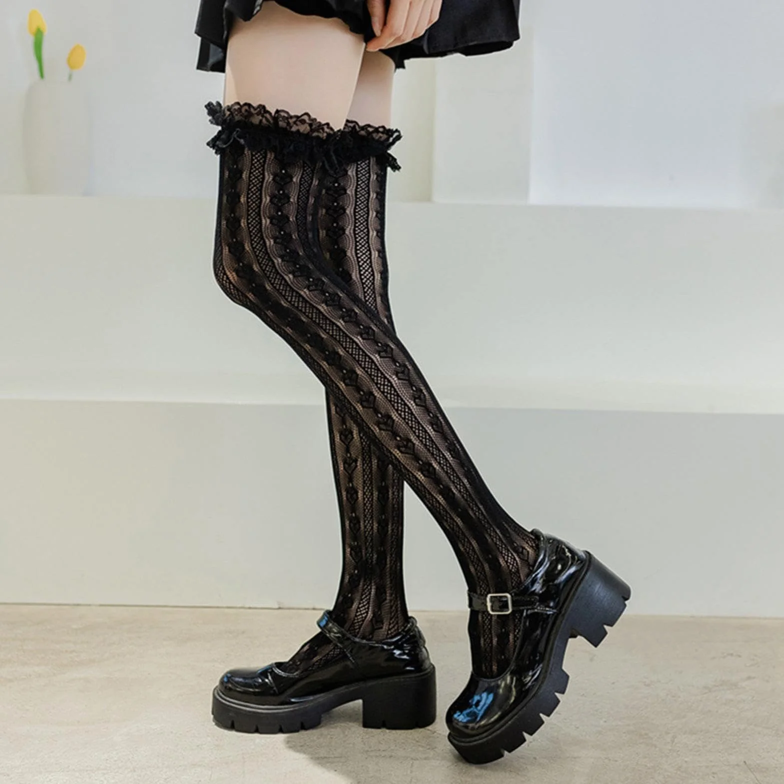 Calzini a vitello in pizzo da donna sopra il ginocchio JK Long Tube Love Lace Over the Knee Socks