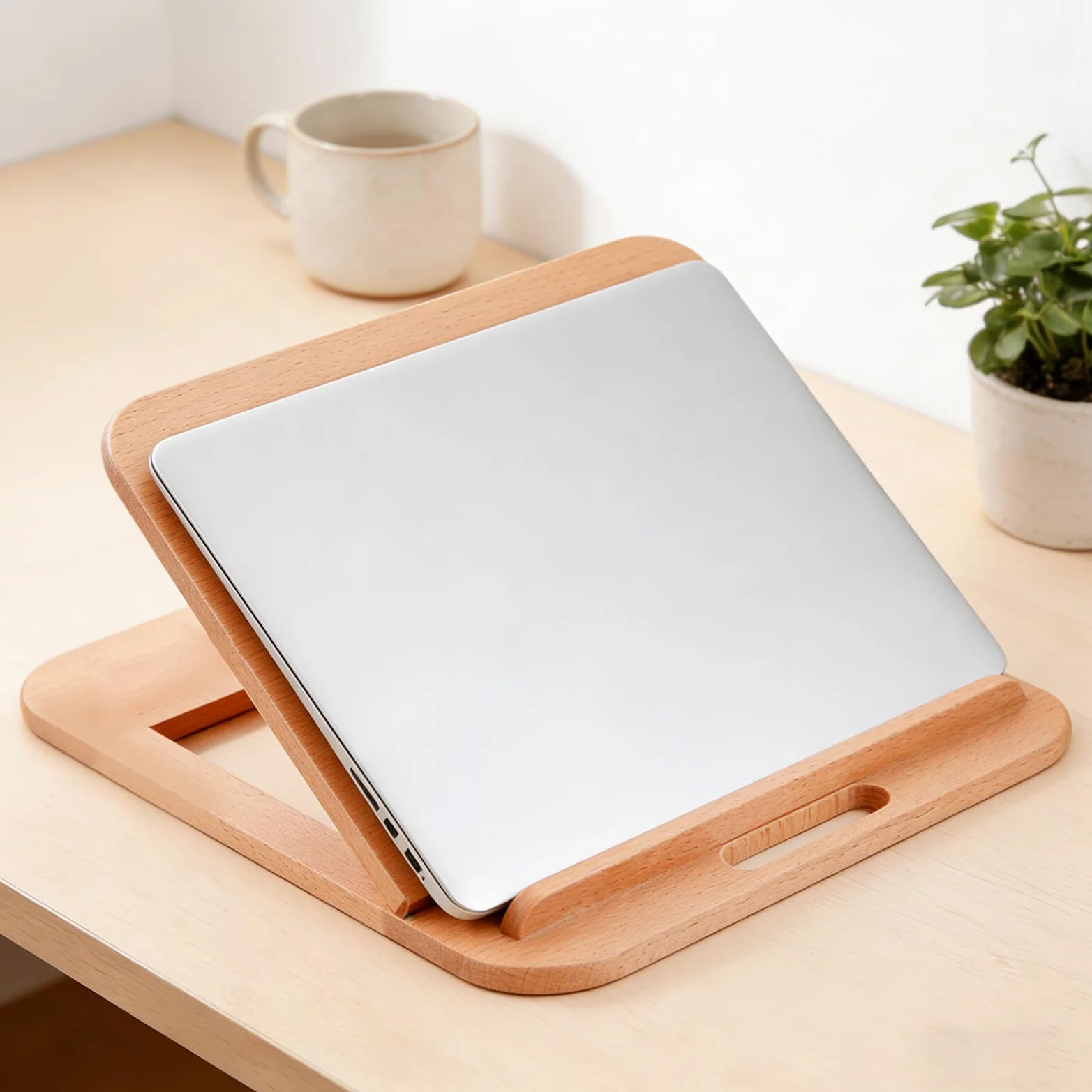 Supporto per Laptop Regolabile in Legno di Faggio Ventilato con 6 Livelli di Altezza, Supporto Portatile Ergonomico per Scrivania, per Migliorare la Postura e Raffreddare Computer