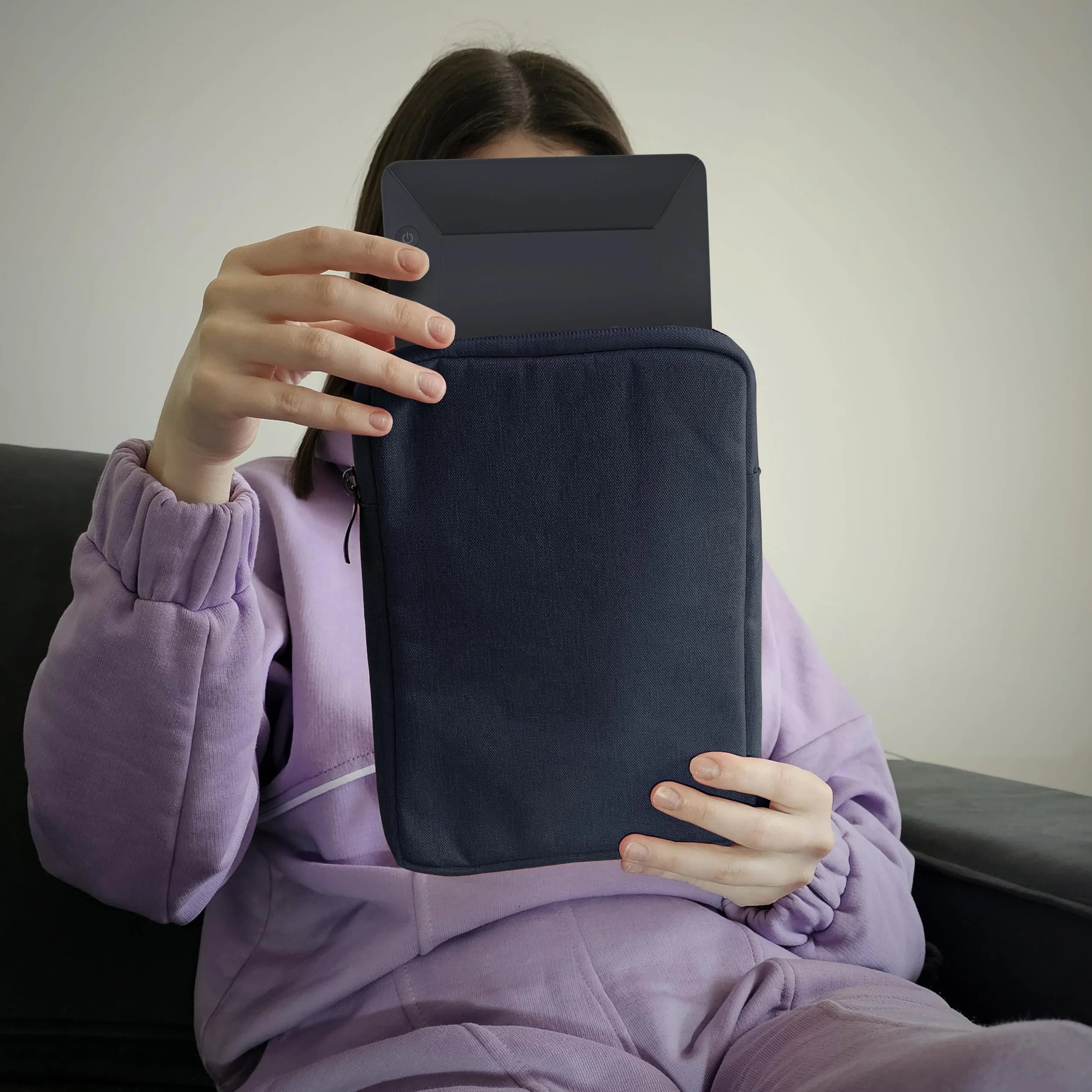 MyGadget Borsa Nylon 8" - Case Protettiva per Tablet - Custodia Sleeve per E-Reader, Smartphone, Amazon Fire HD 8, Paperwhite, Oasis | iPad Mini - Blu Scuro