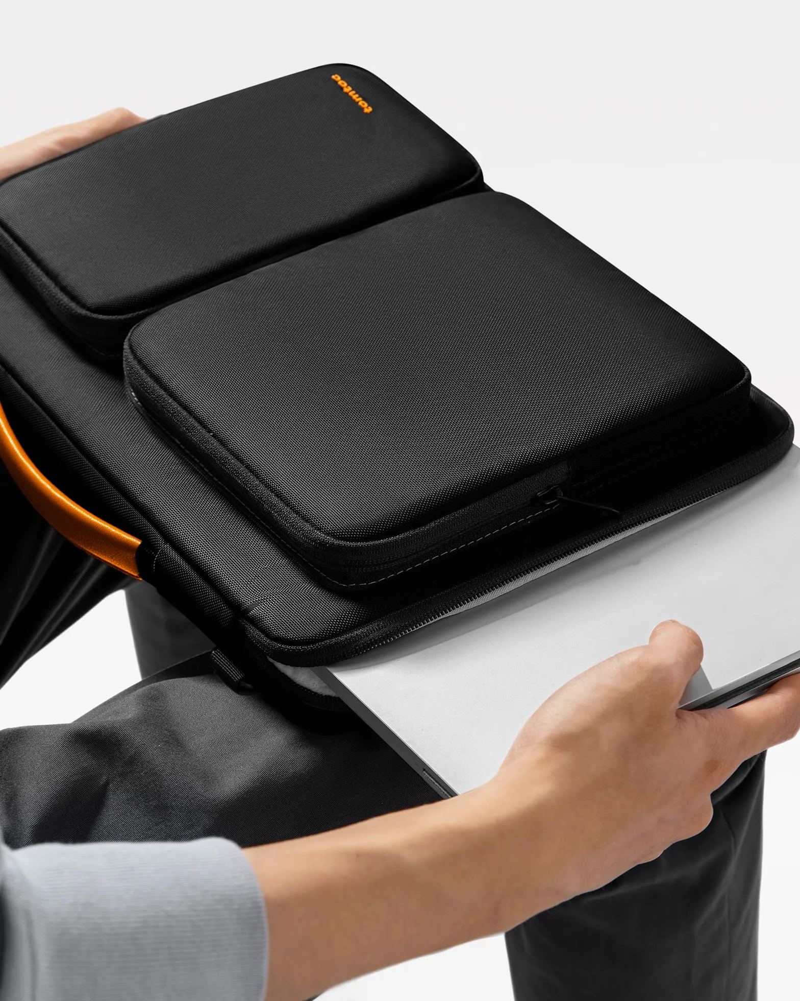 tomtoc 360° Custodia per 15 Pollici Nuovo MacBook Air M5/A3448 (2026), M4 2025, M3/M2, Borsa Business per 15'' Microsoft Surface Laptop 7/6, Dell XPS 15 Plus, MacBook Pro15, Acer HP Chromebook 14