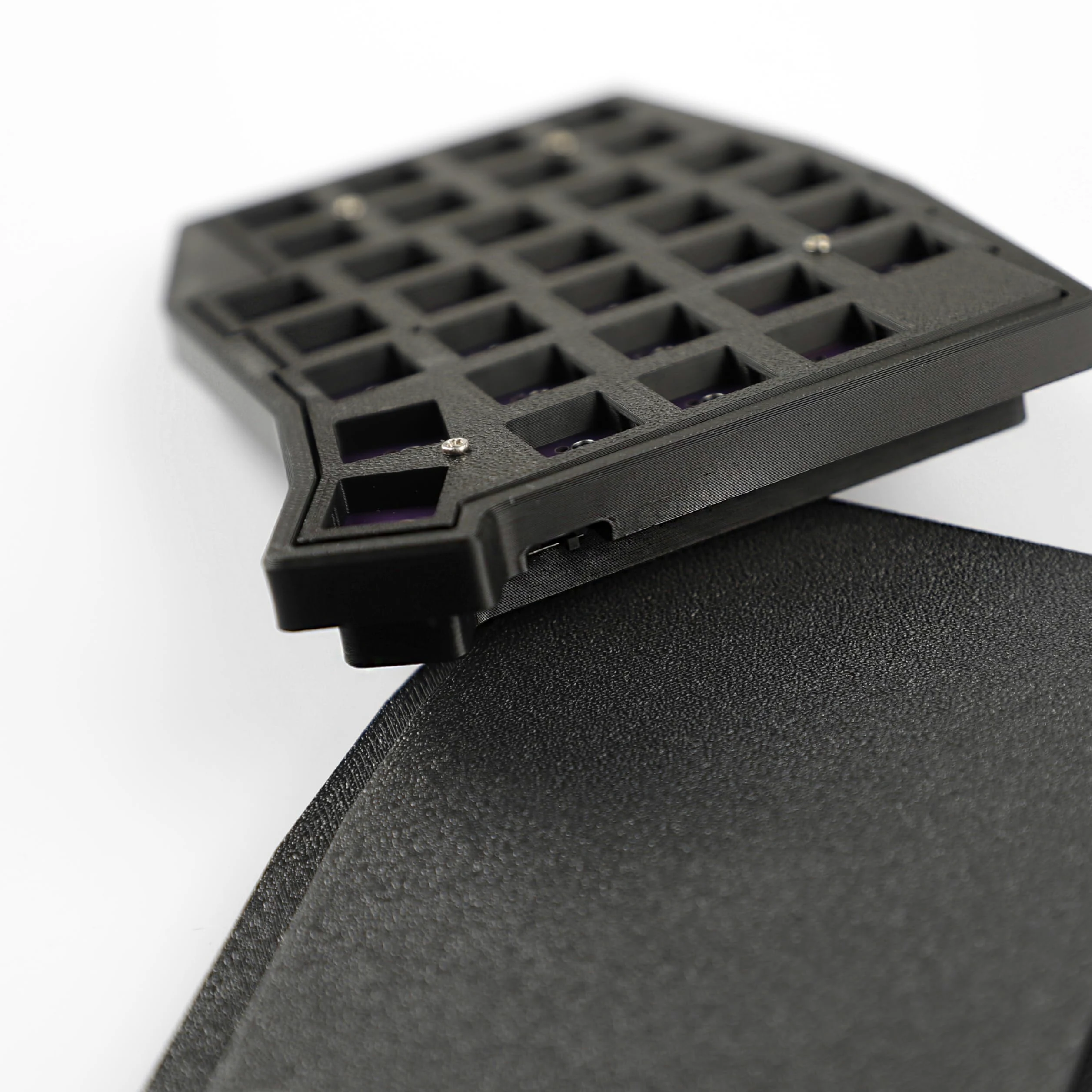 YMDK Sofle Tastiera Wireless Split 2.4Ghz 64 Tasti Ergonomica Hotswap 60% Layout 3D PLA Vial All Key Programmabile Mini Kit Tastiera da Gioco Indipendente