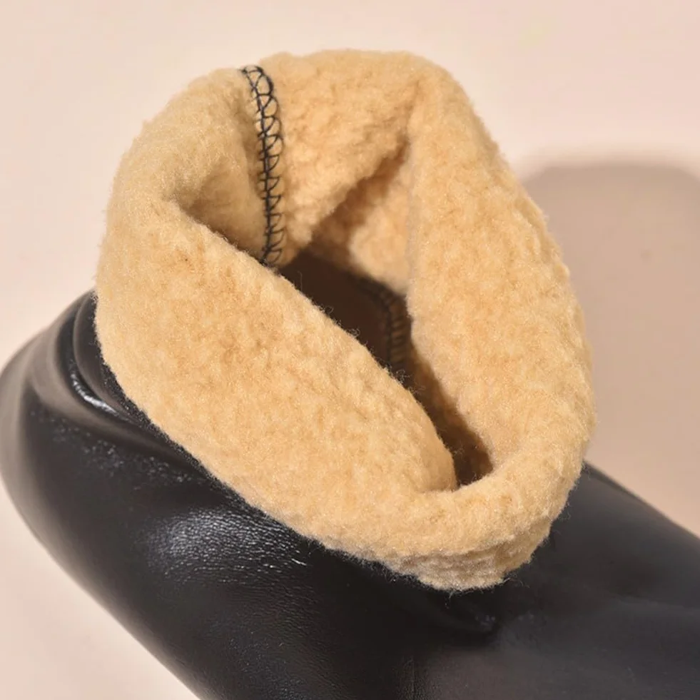 Calzini in pelle PU antiscivolo con fodera in pile
