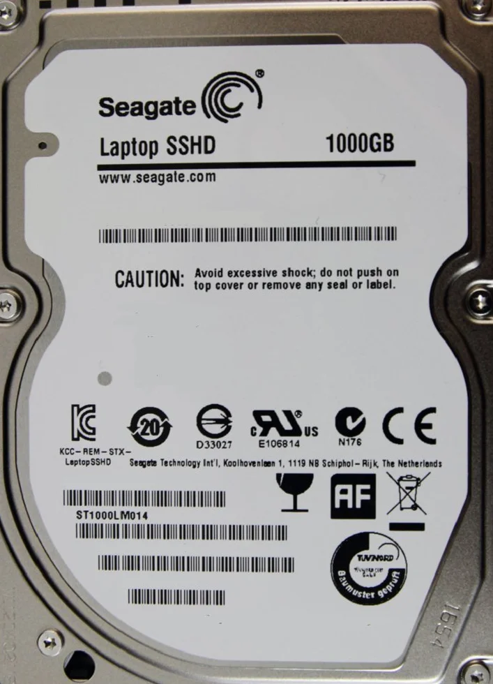 Seagate, Hard disk ibrido SSHD per laptop, 1TB, 5400 giri al minuto, 64 Mb, SATA, sottile, 9,5 mm, 8 Gb di memoria Flash, ST1000LM014