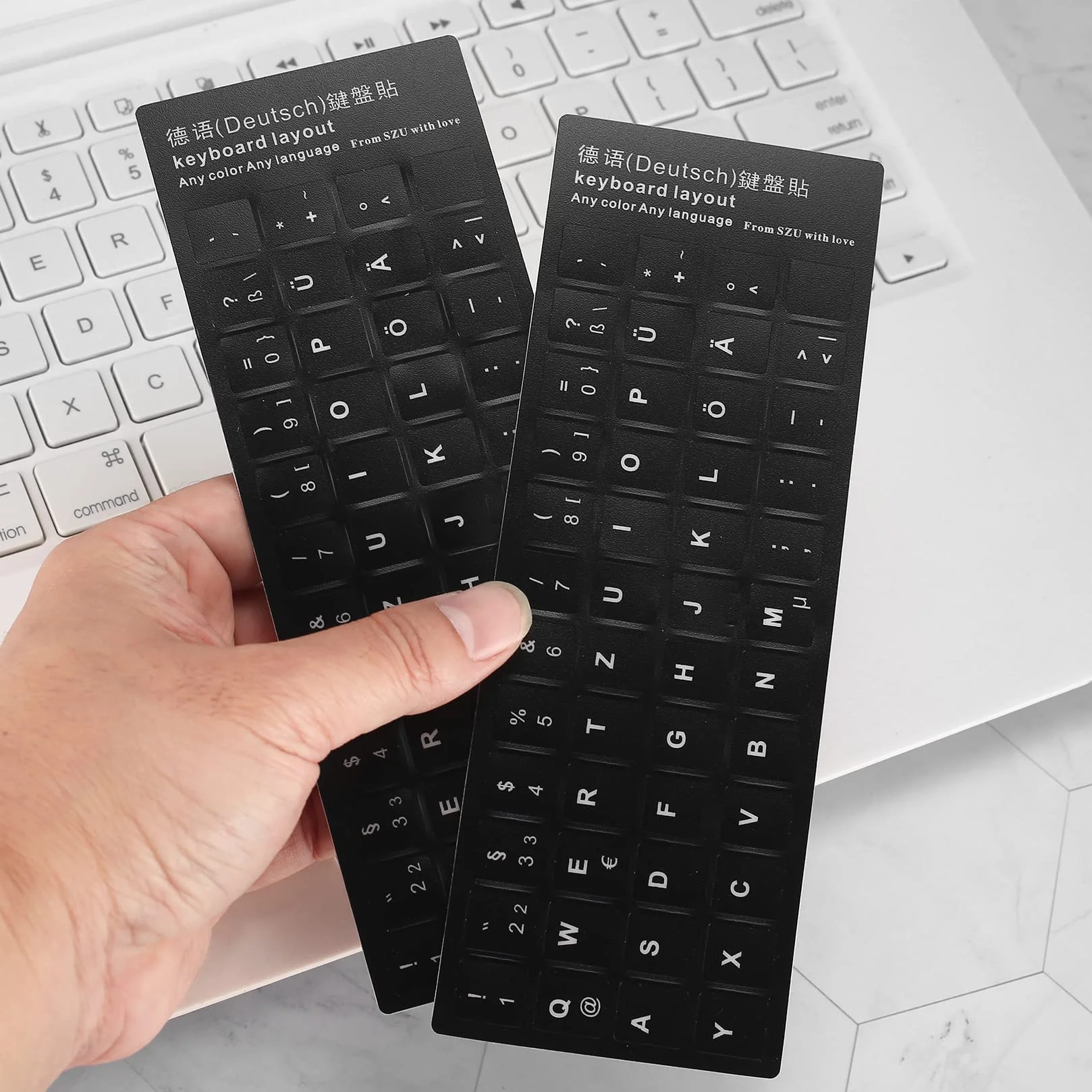 Tastiera Adesivi in Tedesco per Computer Portatile e Desktop, Kit di 7 Pezzi con Lettere Bianche su Sfondo Nero
