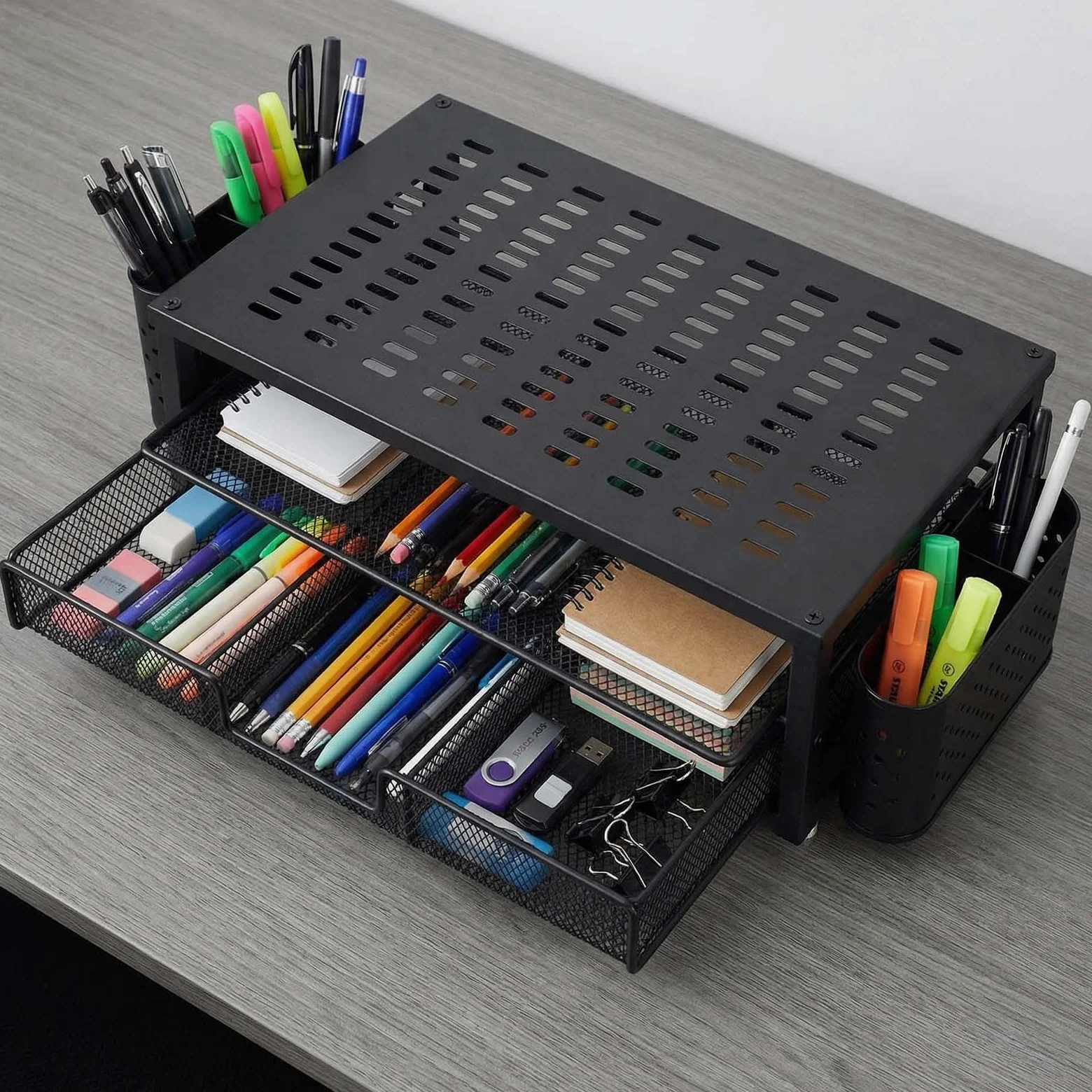 Alzaschermo con Cassetto e 2 Portapenne – Organizzatore da Scrivania Ergonomico per Monitor e Laptop, Supporto per Accessori Ufficio e Sistema di Archiviazione per Home Office