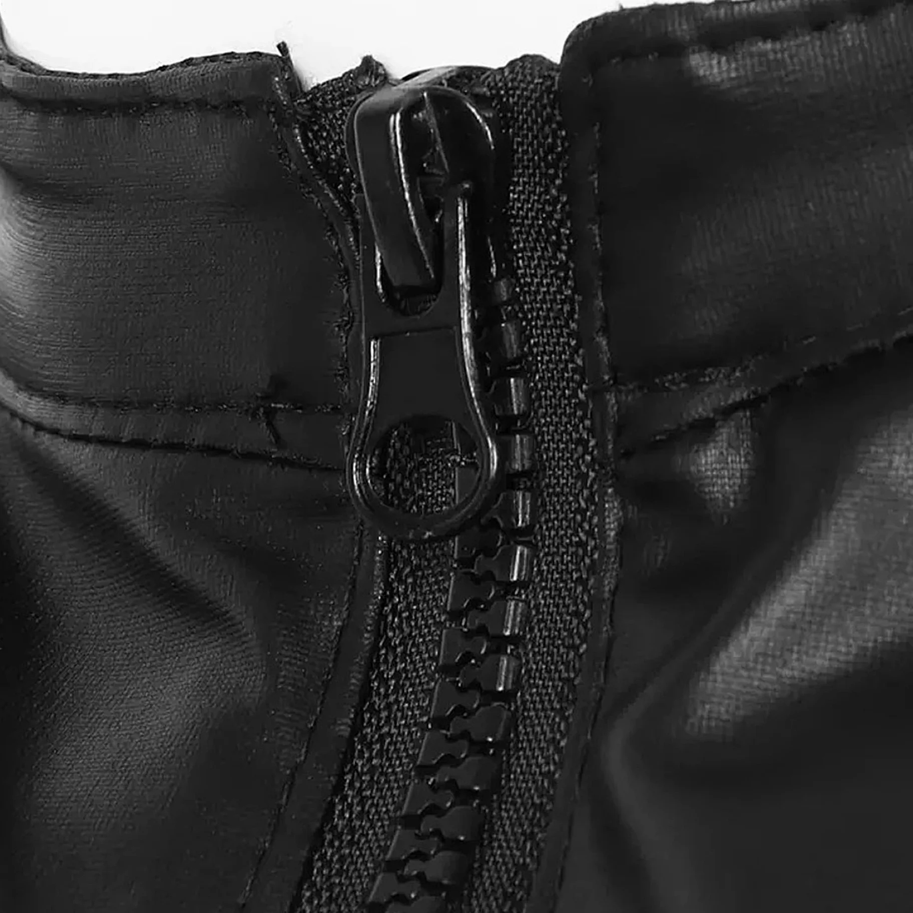 Maglietta da uomo in lattice nero effetto bagnato senza maniche pelle opaca erotica