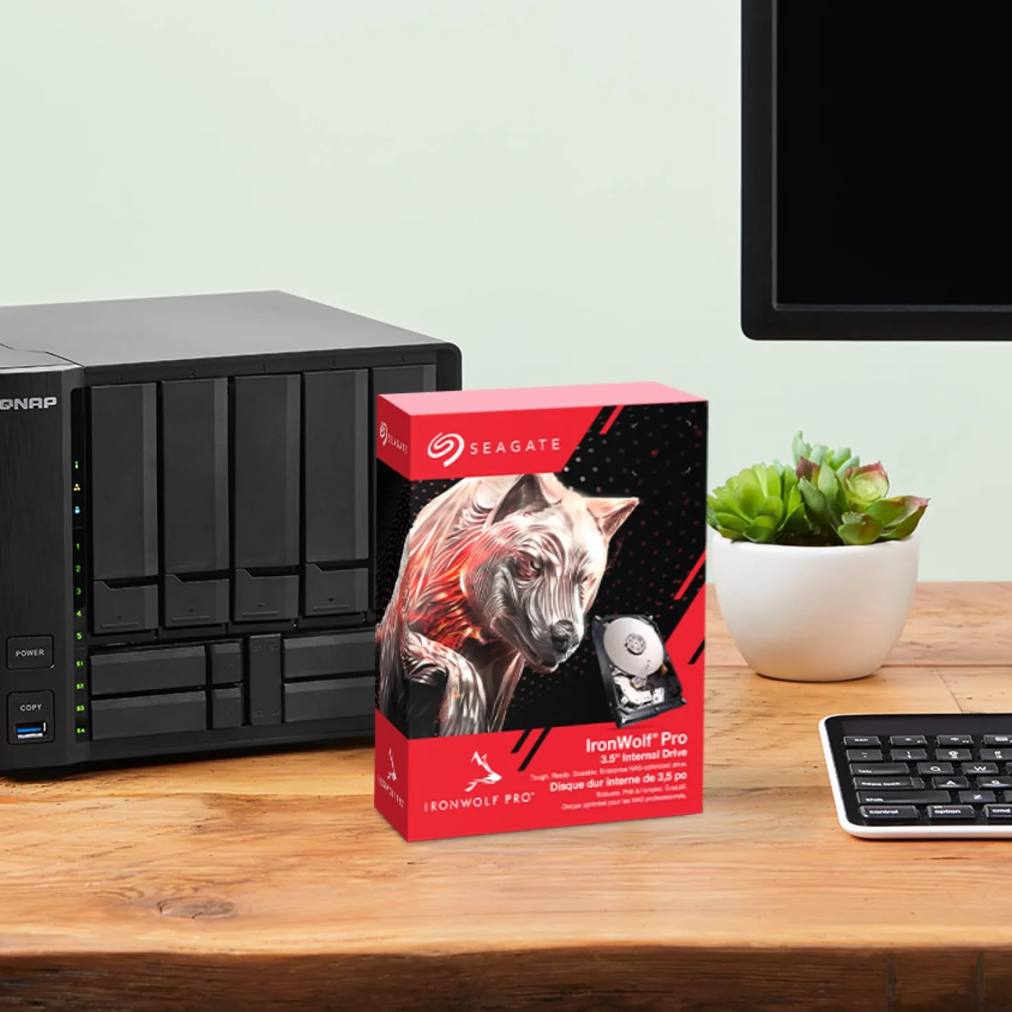 Seagate IronWolf Pro, 2TB, Unità disco interna NAS classe Enterprise - Unità SATA CMR da 6GBit/s, 3,5", 7.200 giri/min, con cache da 256 MB per sistemi NAS RAID, servizi Rescue (ST2000NT001)
