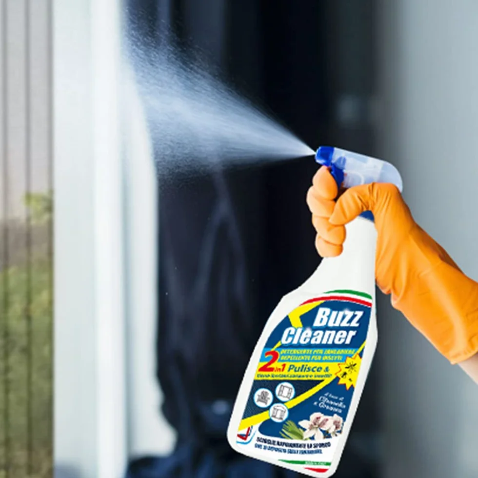 Buzz Cleaner Detergente Repellente Insetti Zanzariere Citronella Geranio 750ml
