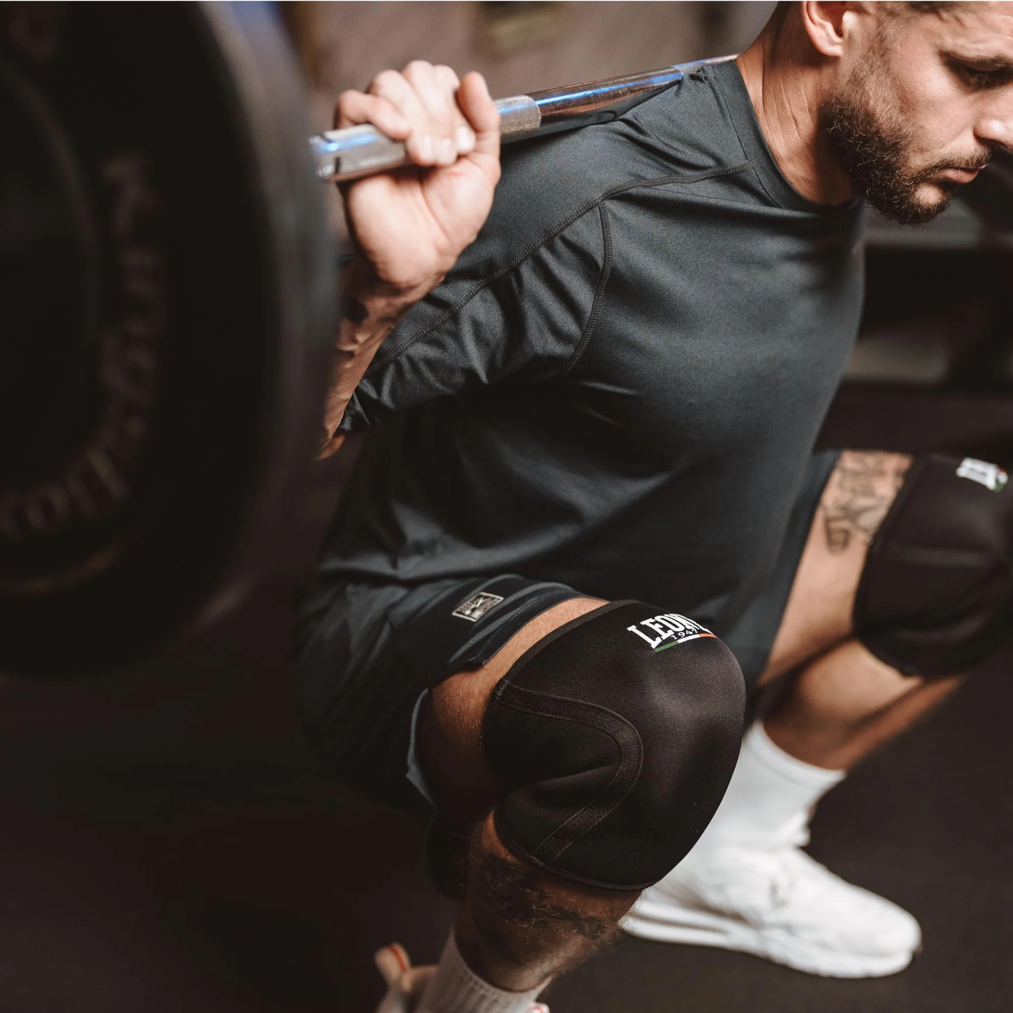 LEONE 1947 LIFTER Ginocchiera Compression Supporto Ginocchio Unisex Adulto Stabilità Comfort Training AC803