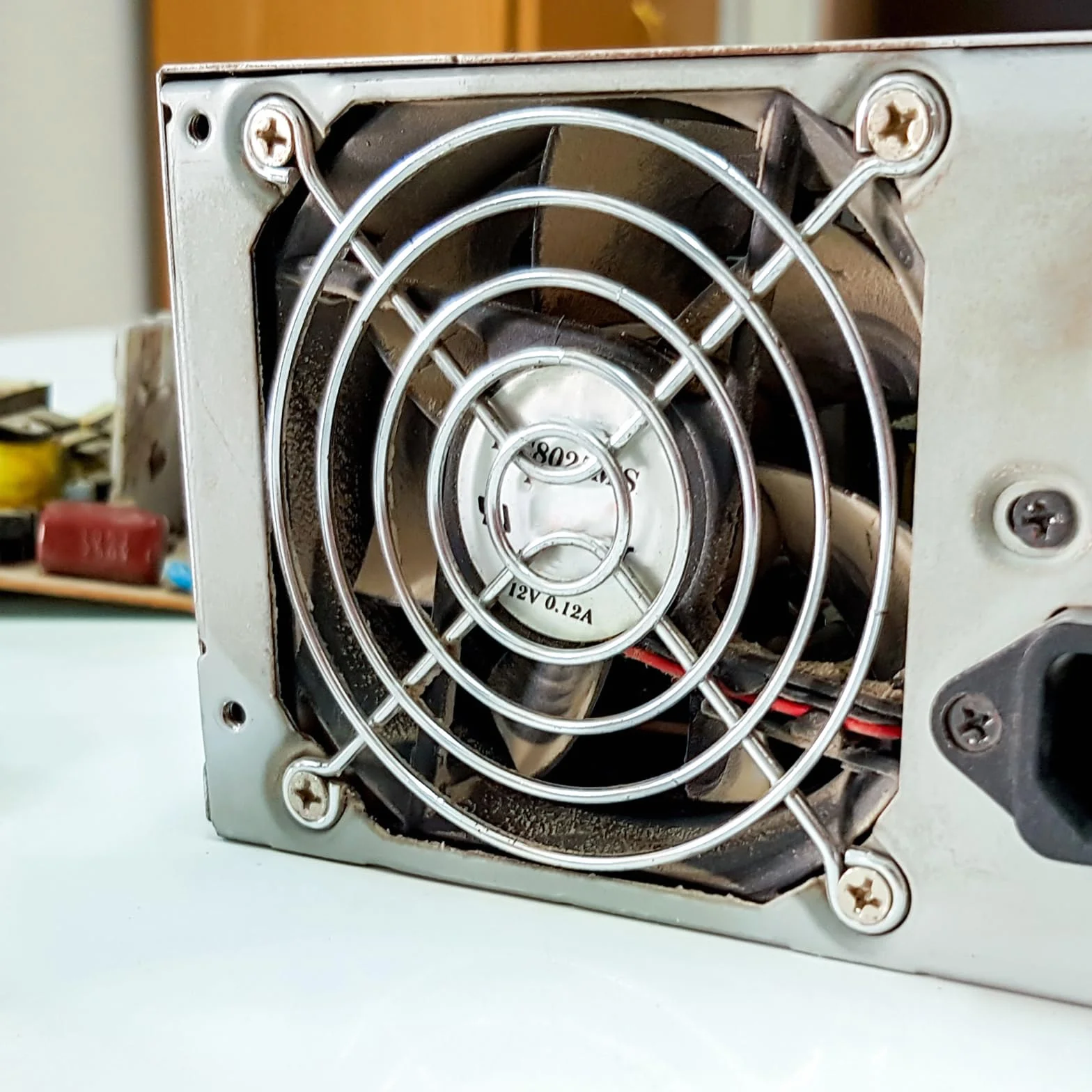 PATIKIL 120mm Ventola Griglia Griglia, 12pz Metallo Griglia Protezione Protezione Ventola Protezione Coperchio per 120x120mm Scarico Ventole per Attrezzature Computer Fai-da-Te, Nero