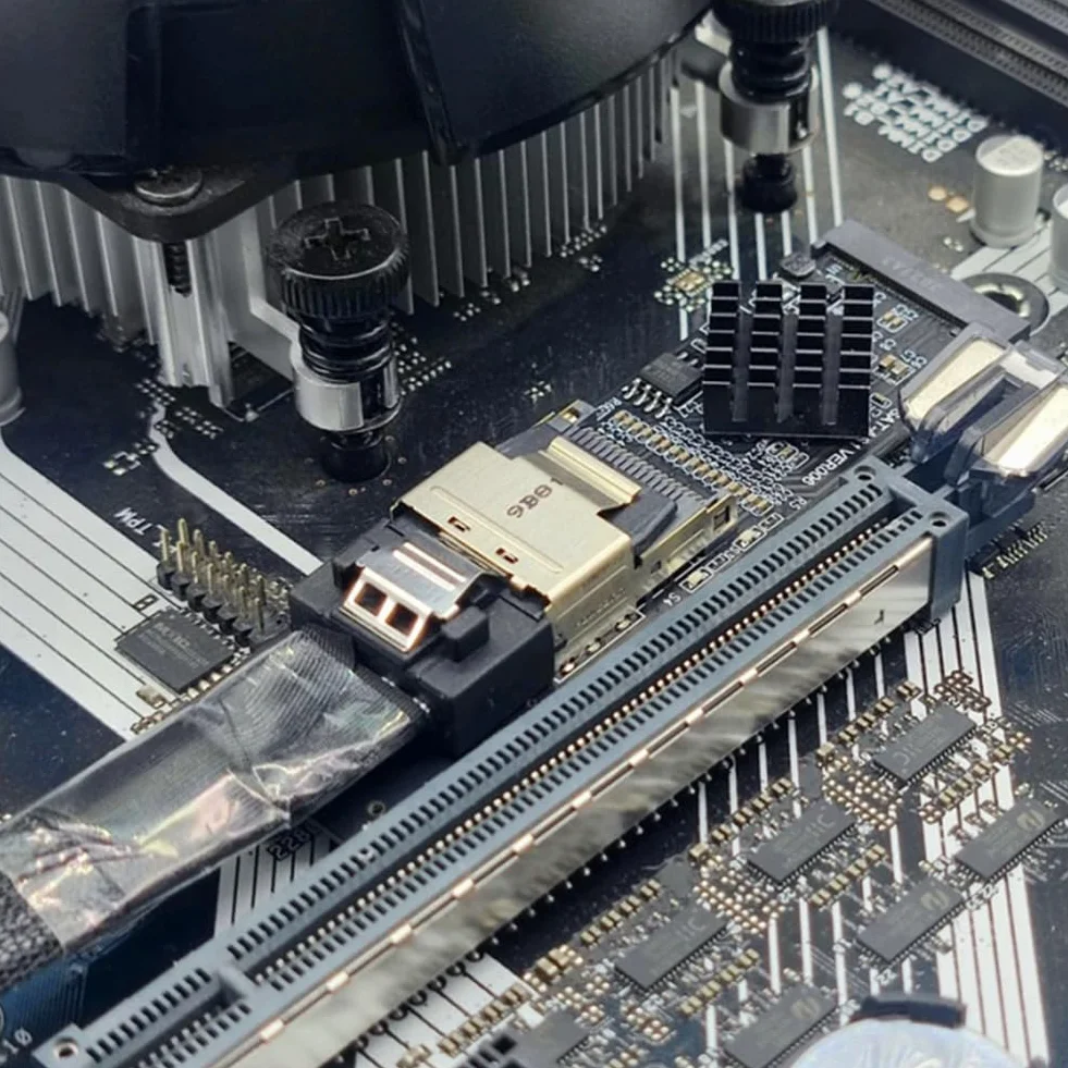 M.2 NVME una Mini SAS SFF-8087 Scheda di Espansione Compatibile con 4 Porte SATA3.0 6 Gbps HDD SSD Controller SATA SFF8087 un M2 NVME