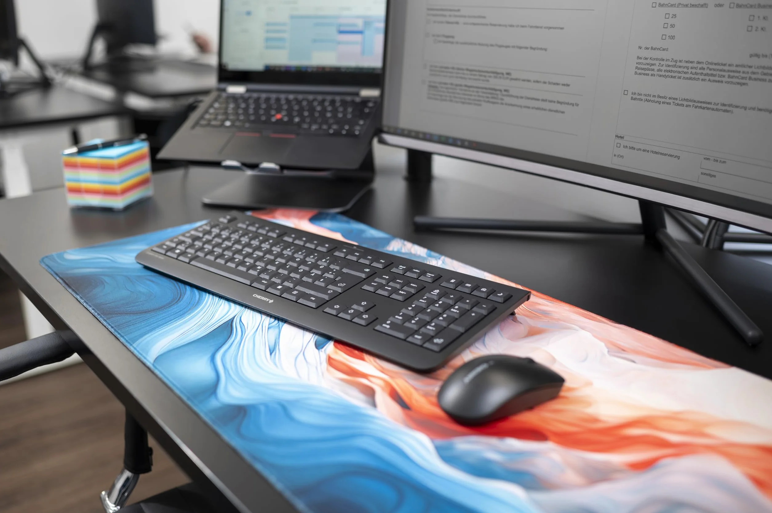 CHERRY DW 3000, Set di Tastiera e Mouse Senza Fili, Layout per l'Italia (QWERTY), Wireless 2,4 GHz, Design Piatto, Tasti Silenziosi, Mouse Simmetrico, Nero