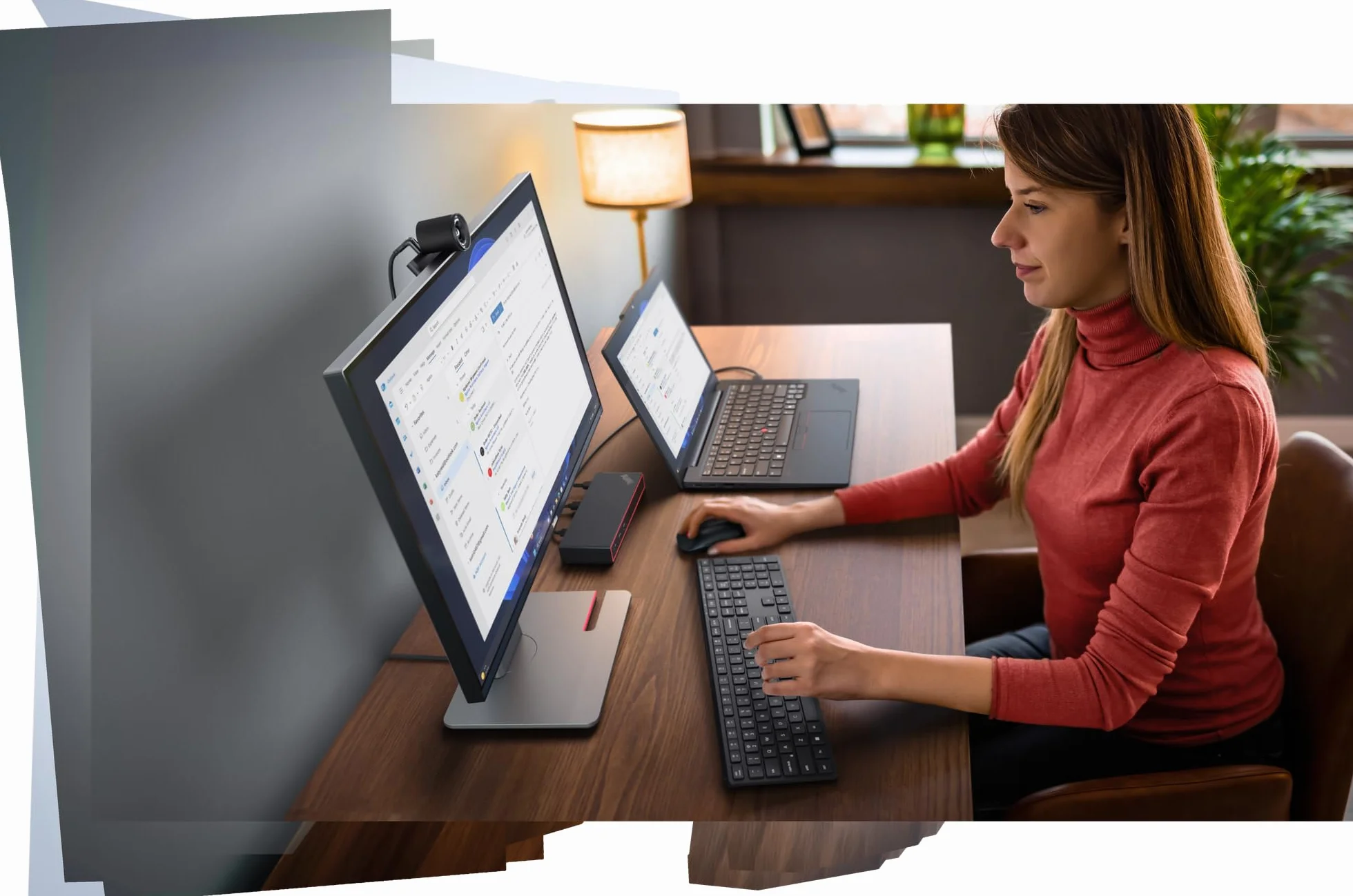 Lenovo Wireless Multi-Mode Pro Combo Tastiera + Mouse 6000 - Italia, set tastiera silenziosa 3-zone + mouse ambidestro, Bluetooth 5.3 e 2.4GHz con ricevitore USB, DPI fino a 4000, AES-128