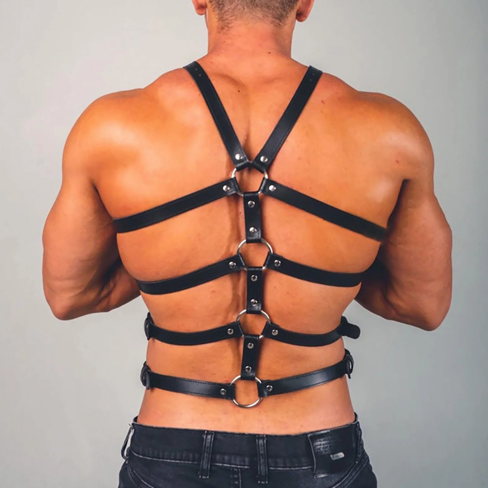 Imbracatura pettorale in pelle da uomo Bretelle Cintura punk regolabili nere con fibbia Clubwear