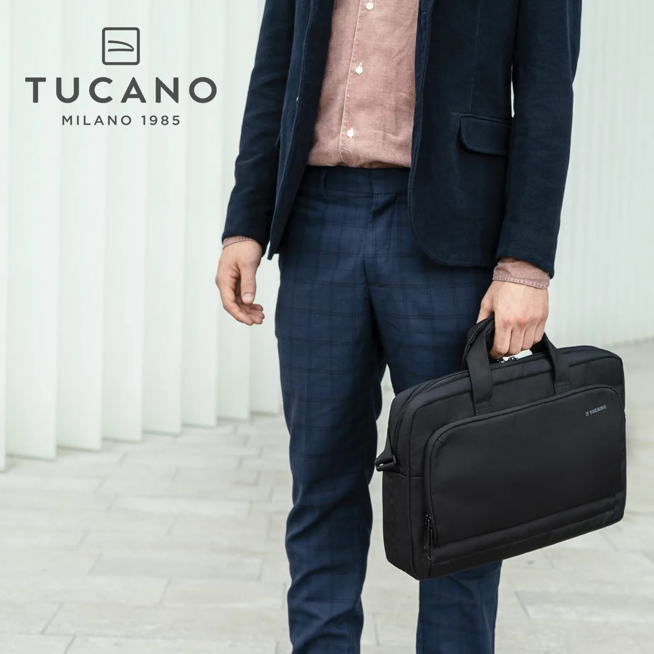 Tucano Star - Borsa per PC Portatile Compatibile con MacBook PRO, con Tracolla, aggancio Trolley, per Lavoro Ufficio università Viaggi