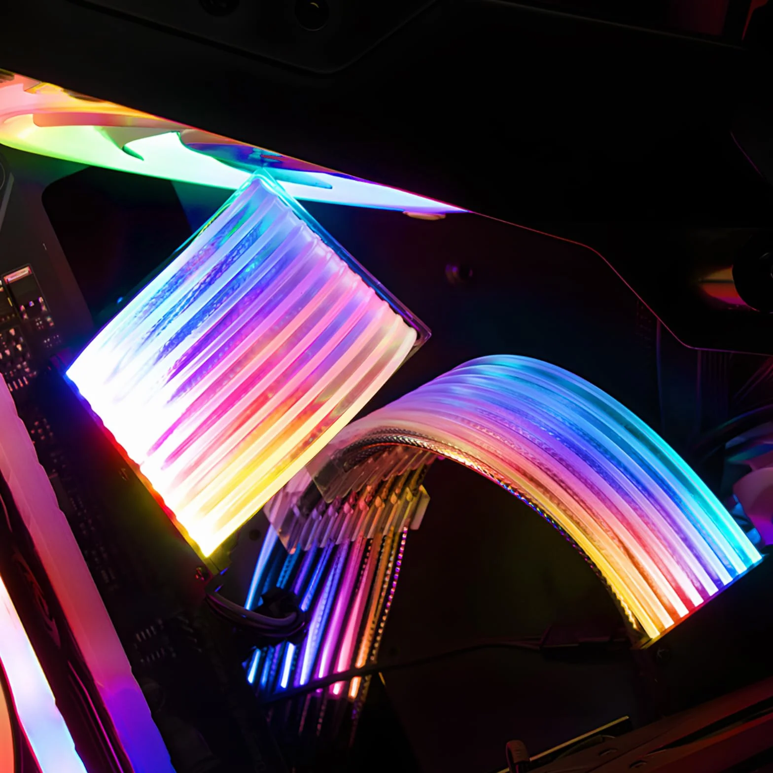 J&D Cavo Alimentatore RGB 24 Pin, Design a Nastro in Fibra Ottica con 24 LED, Cavo di Prolunga RGB Resistente per Connettore ARGB 5V 3 Pin, Cavo Intrecciato in Filo di Alluminio Bianco, 24,5 cm