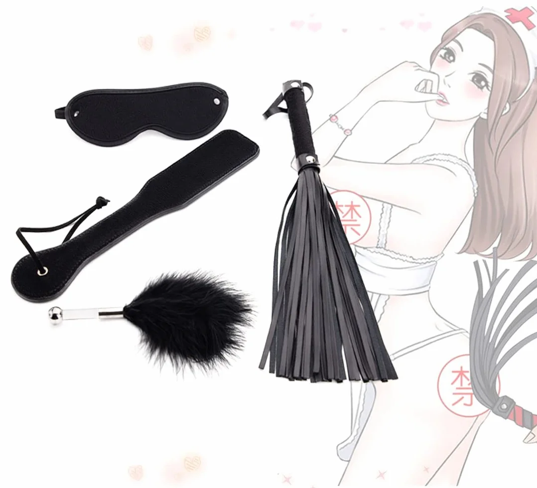 Pagaie in Pelle Nera con Frusta da Allenamento per Giochi di Coppia - Confezione da 4 Pezzi Cosplau