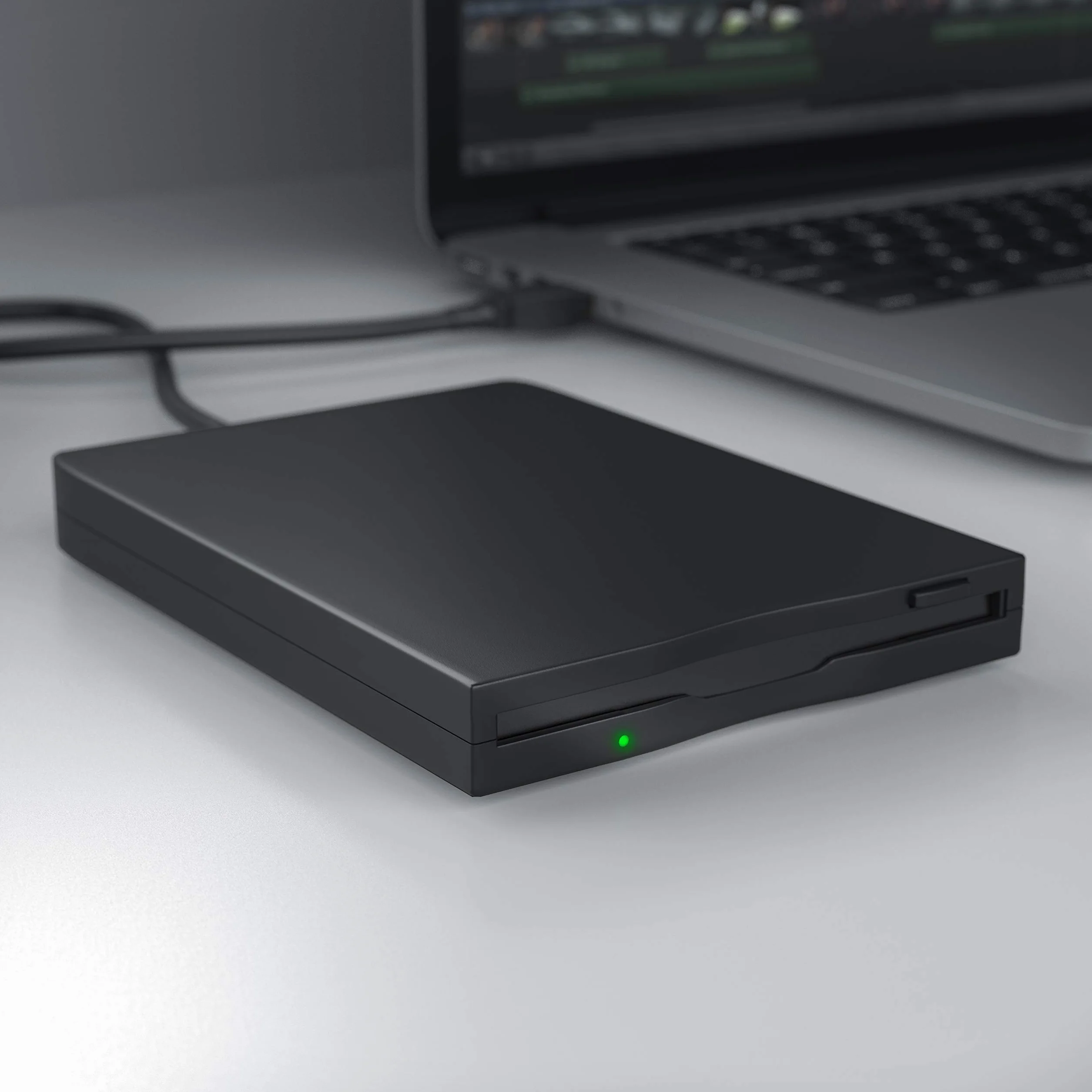 CSL - Lettore Floppy Esterno USB FDD 1,44MB 3,5 Pollice - PC e Mac - Slimline Floppy Disk Drive Esterna - Portatile - Plug e Play - Nero - Compatibile con Windows 10