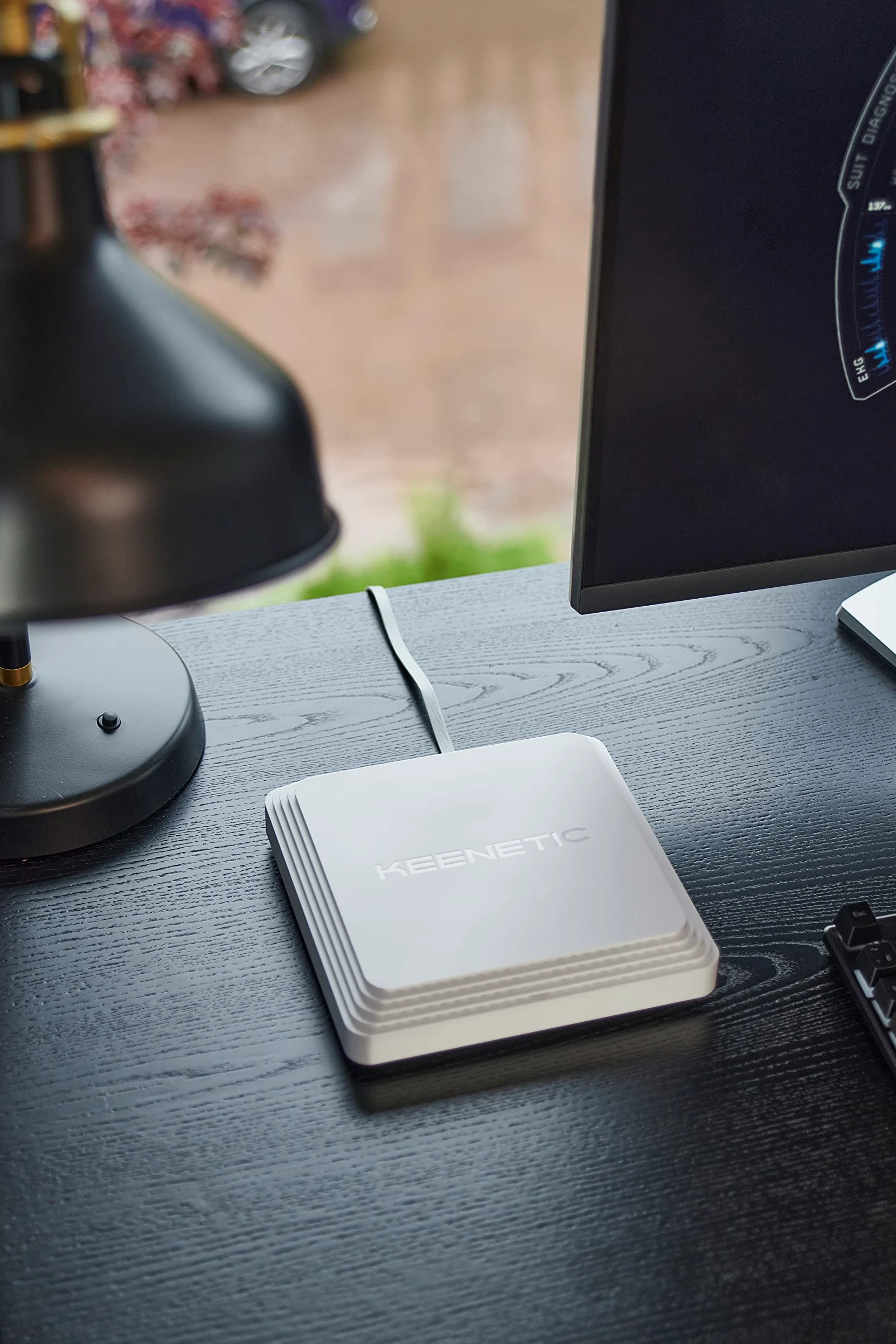 Keenetic Voyager Pro (KN-3510) Wi-Fi 6 AX1800 Mesh, 2x1G, PoE, VPN integrate, Configurazione facile, Gestione VLAN ed Isolamento Client