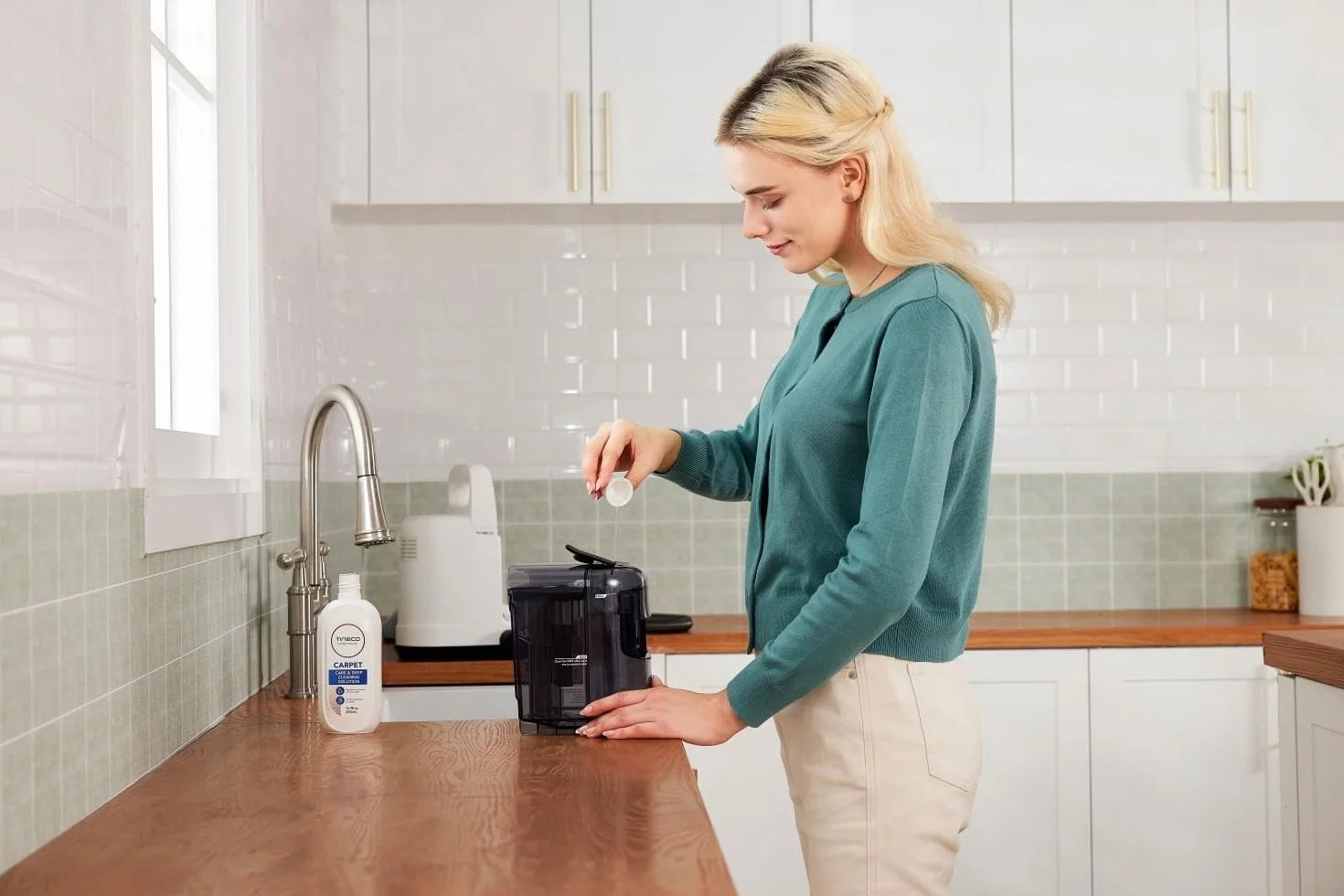 Tineco iCarpet Spot Macchina per la Pulizia dei Tappeti a Mano Nero, Bianco
