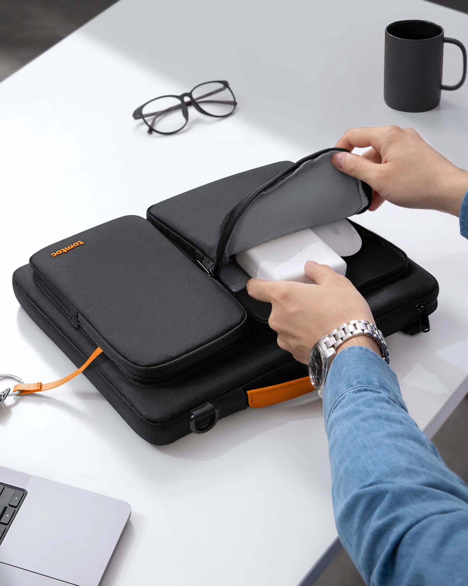 tomtoc 360° Custodia per 15 Pollici Nuovo MacBook Air M5/A3448 (2026), M4 2025, M3/M2, Borsa Business per 15'' Microsoft Surface Laptop 7/6, Dell XPS 15 Plus, MacBook Pro15, Acer HP Chromebook 14