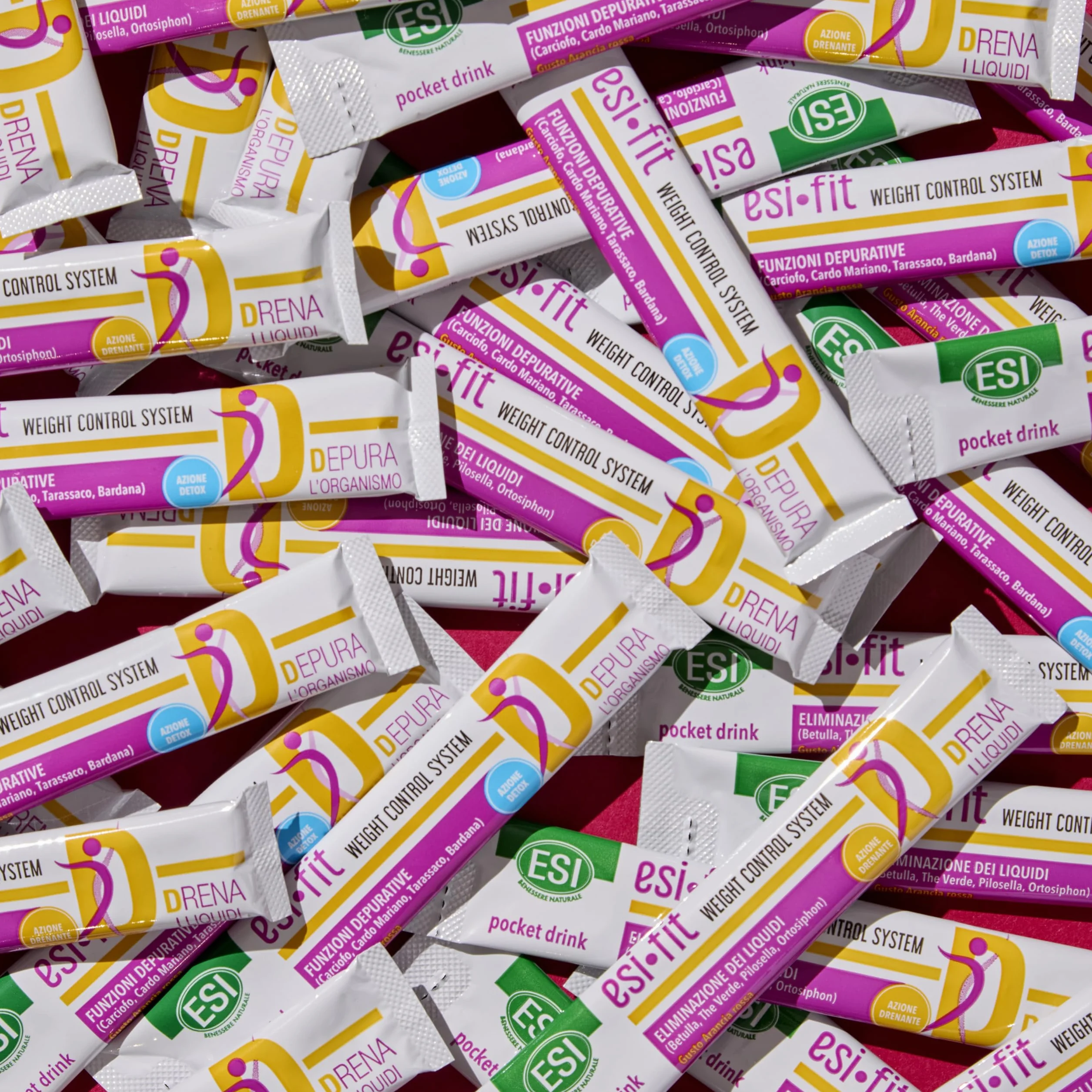 ESI Fit Drena Integratore Alimentare con Pilosella, Tè Verde, Potassio e Magnesio, 24 Pocket Drink