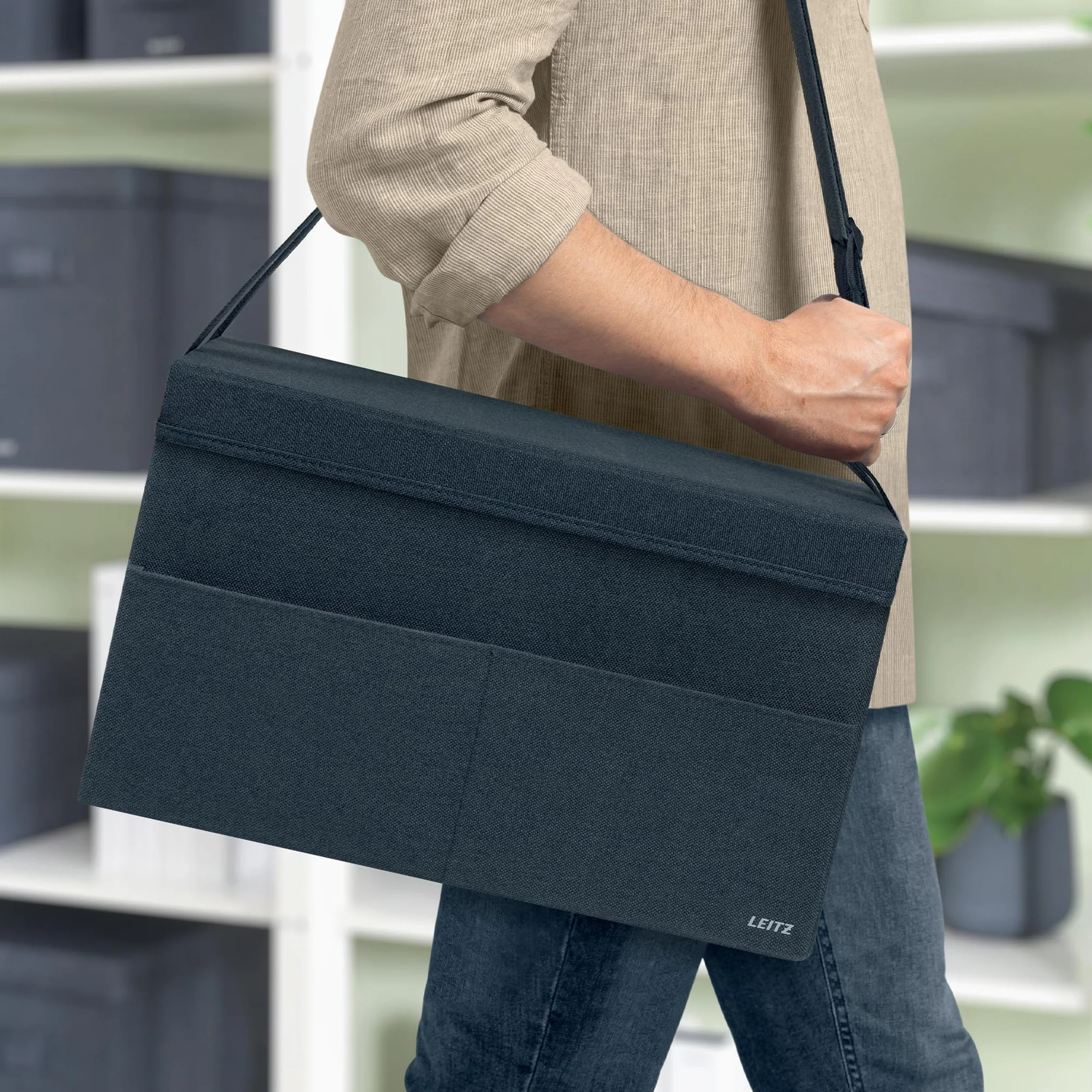 Leitz Hot Desking, Borsa da Lavoro mobile con chiusura, 3 Scomparti, Manici Regolabili, Tracolla, Targhetta Portanome, Ottima per scrivania condivisa per Laptop fino a 16" e accessori, Grigio Velluto