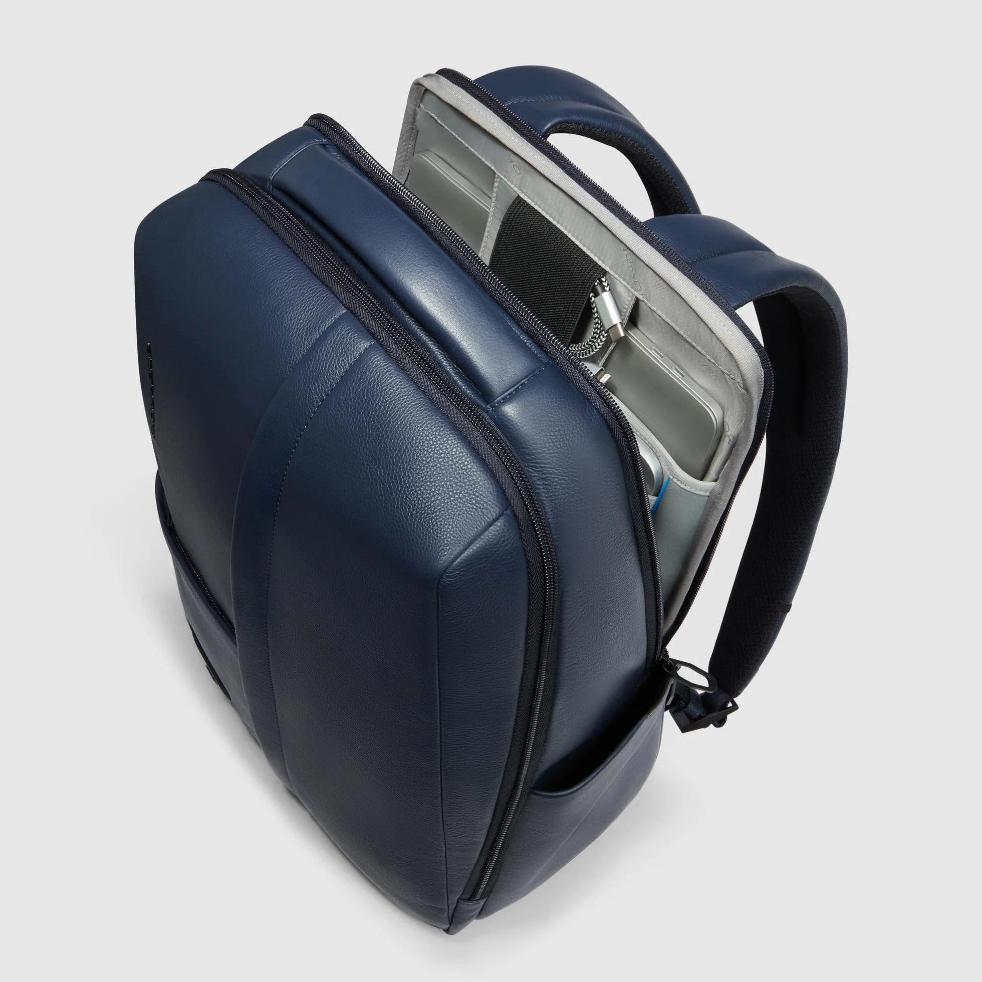 PIQUADRO – Zaino - Porta PC 15.6" – In Pelle – Uomo - Colore Blu