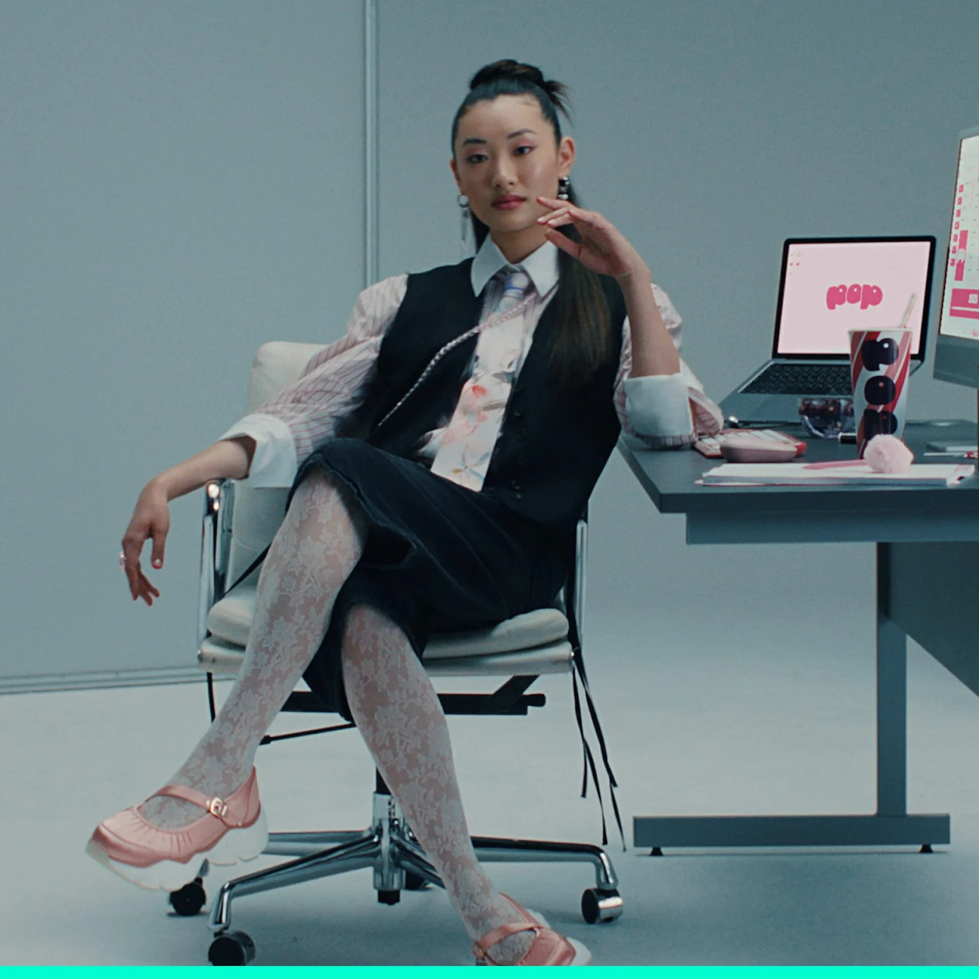 Logitech Pop Icon Combo, kit mouse e tastiera Bluetooth, digitazione comoda, tasti e pulsanti programmabili, clic discreti, Easy-Switch fino a 3 dispositivi, ITA QWERTY – Rosa