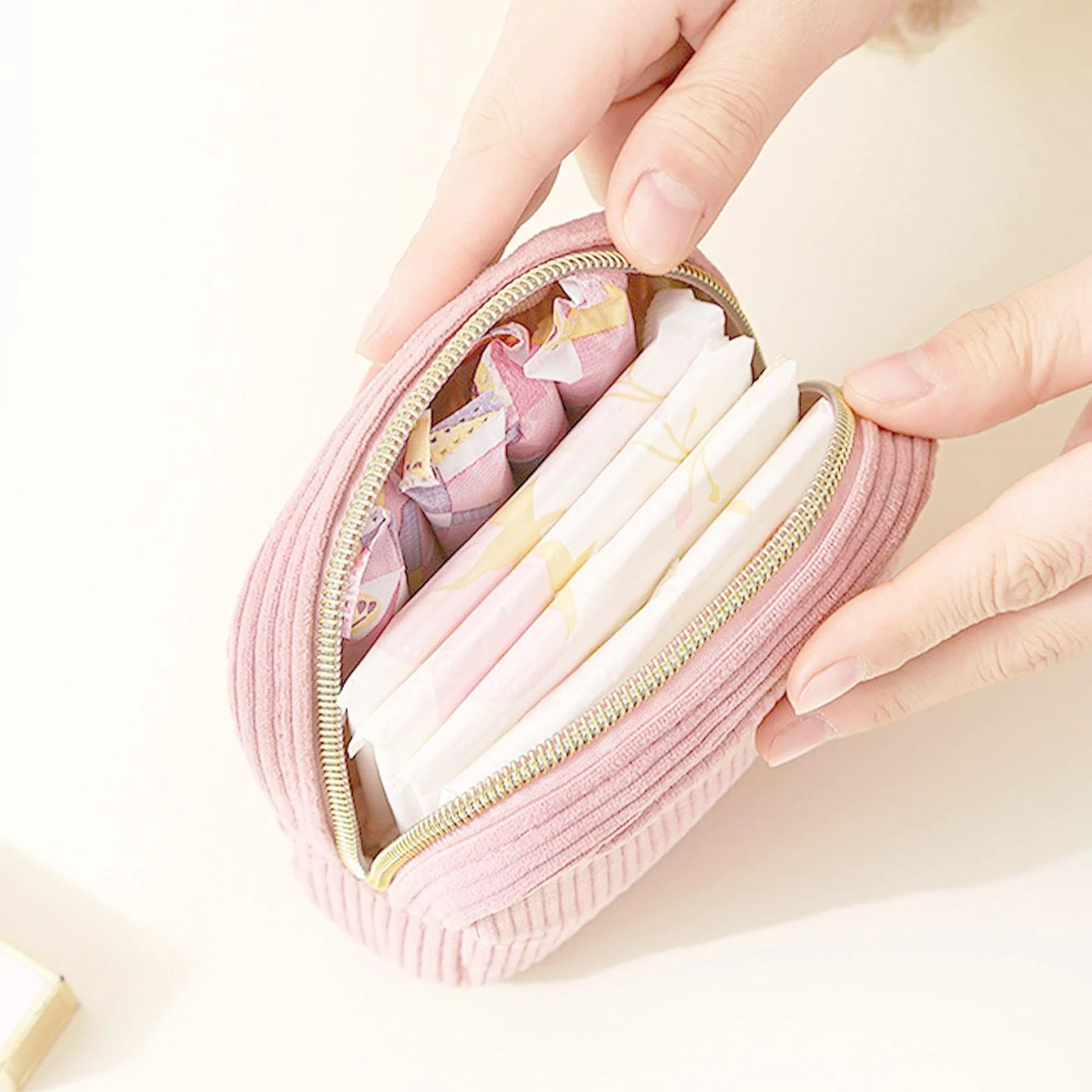 Set di 2 sacchetti per asciugamani igienici, mini borsa portaoggetti portatile da donna