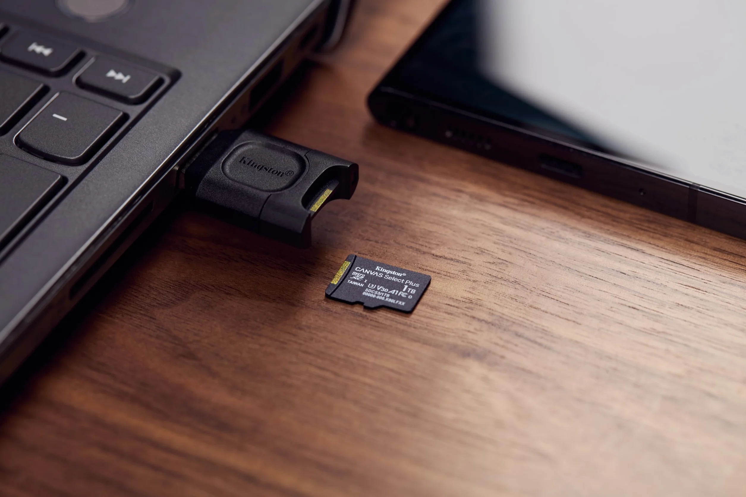 Kingston Canvas Select Plus microSD 128GB microSDXC Gen3 150MB/s A1 Adattatore SD