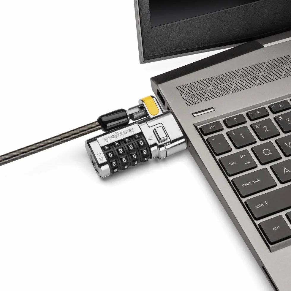 Kensington Lucchetto con combinazione ClickSafe 3-in-1 - Adatto a tutti i dispositivi con slot T-Bar standard, nano o Wedge, Lucchetto per laptop Dell, HP, Acer (K68105EU)