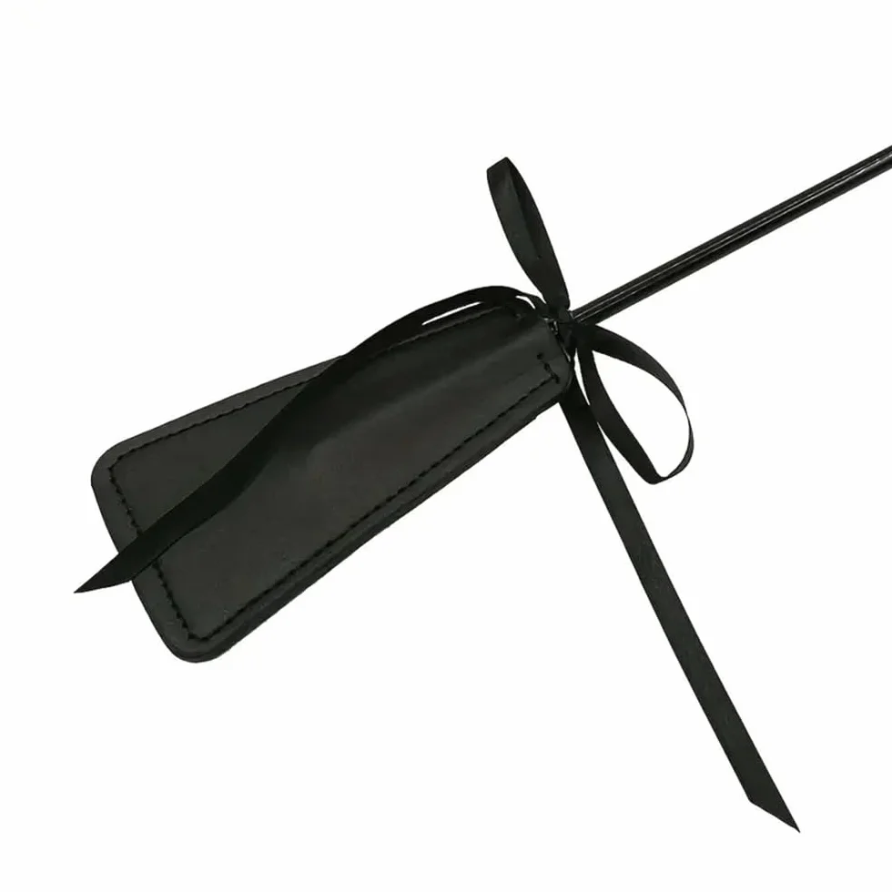 Racchetta in pelle, frusta in pelle artificiale, piuma nera per giochi di ruolo adulti