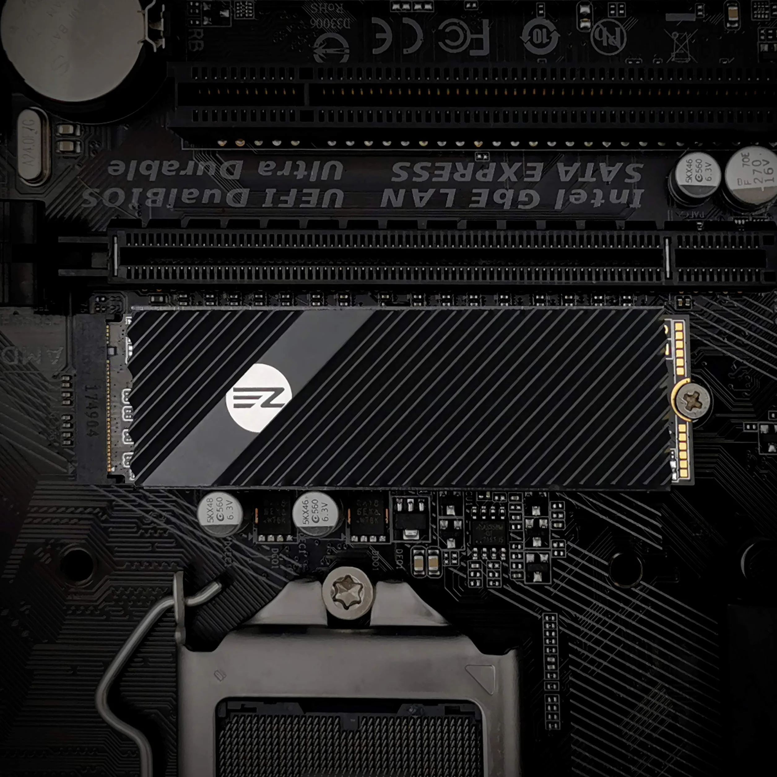 EZDIY-FAB M.2 2280 Dissipatore di Calore SSD,Dissipatore di Calore Bifacciale,Raffreddatore SSD ad Alte Prestazioni per PC/PS5 per PCIE NVME M.2 SSD o SATA M.2 SSD-Nero