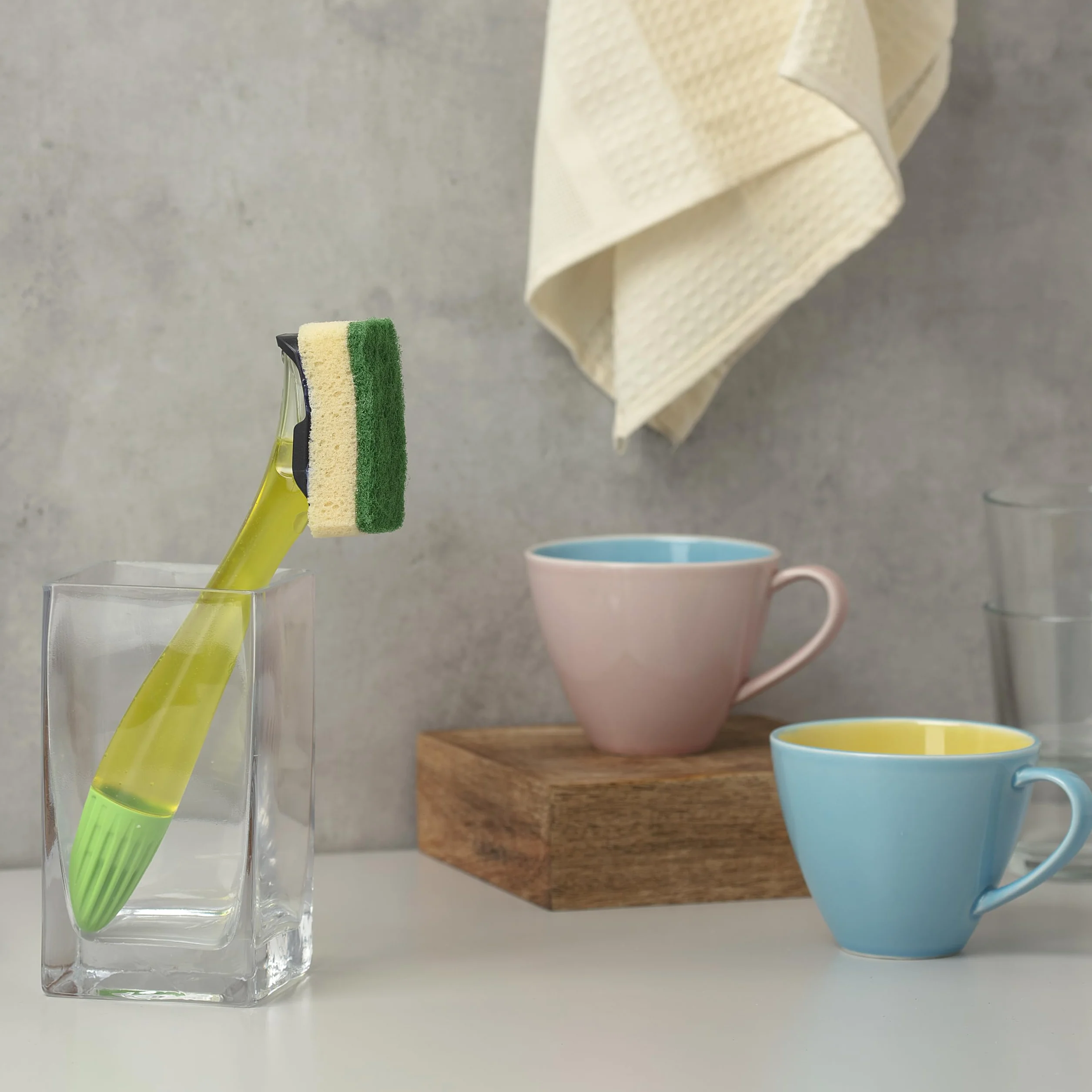 Dishmatic Kit convenienza – manico erogatore di detersivo ricaricabile con 6 testine di spugna sostituibili