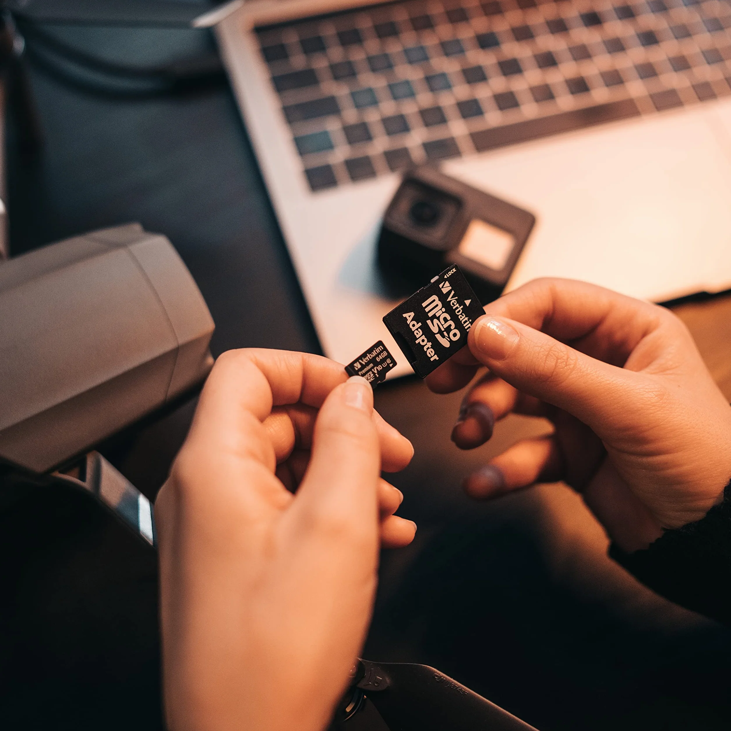 Verbatim Scheda di memoria microSDXC con adattatore - 256 GB - Velocità di lettura fino a 90 MB/s - scrittura minima 10 MB/s - Nero