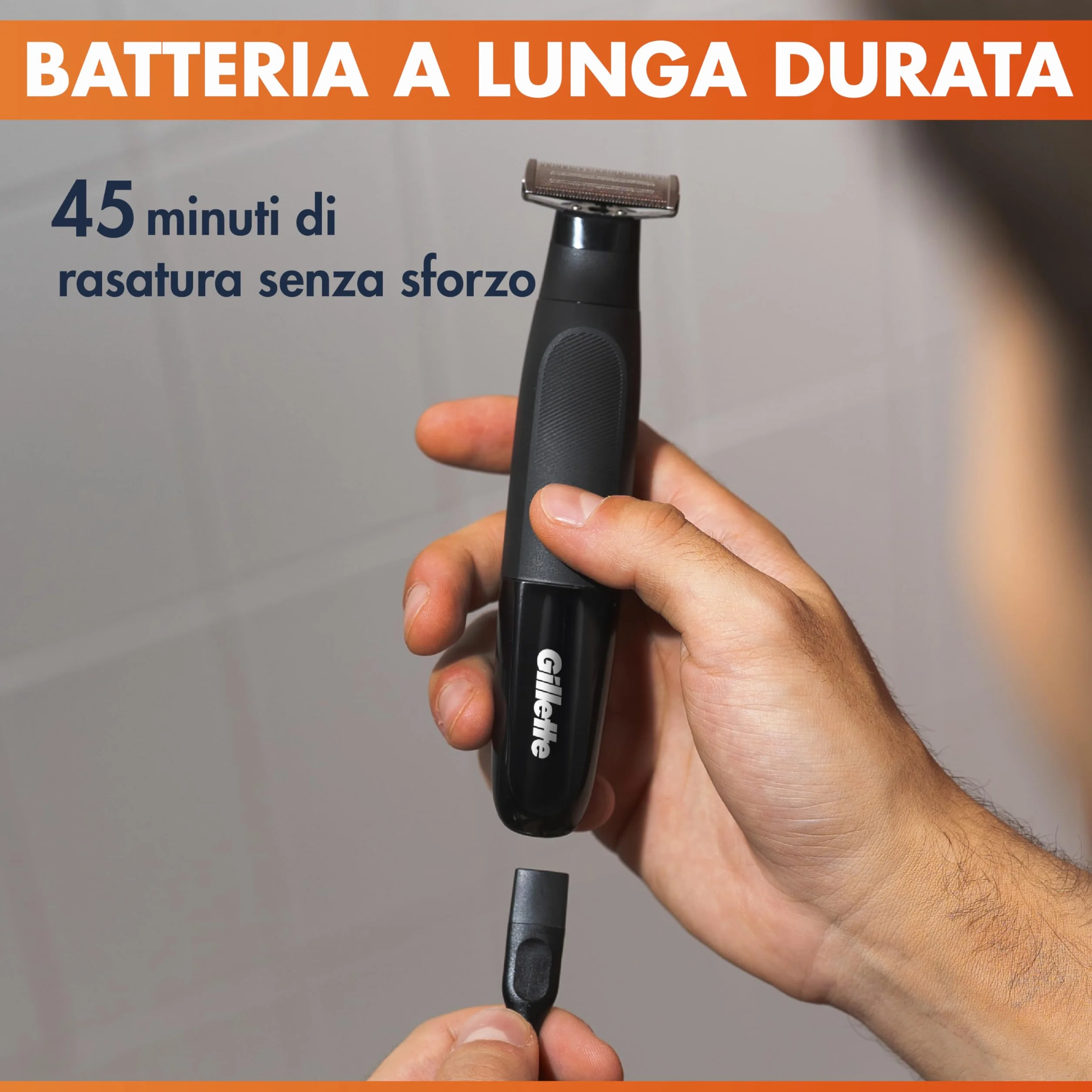 Gillette Fusion One Rasoio Elettrico Uomo Barba e Corpo, 3 Pettini Barba (1,2,5mm), Testina Oscillante, Impermeabile, 45 Min Autonomia