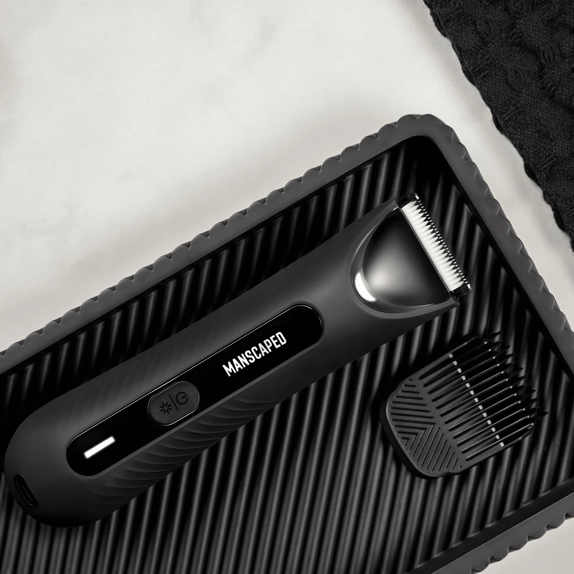 MANSCAPED® The Lawn Mower® 3.0 Plus Rasoio per peli di inguine e corpo, lama SkinSafe®, impermeabile, ricaricabile USB-C, rasoio a sfera wireless da uomo