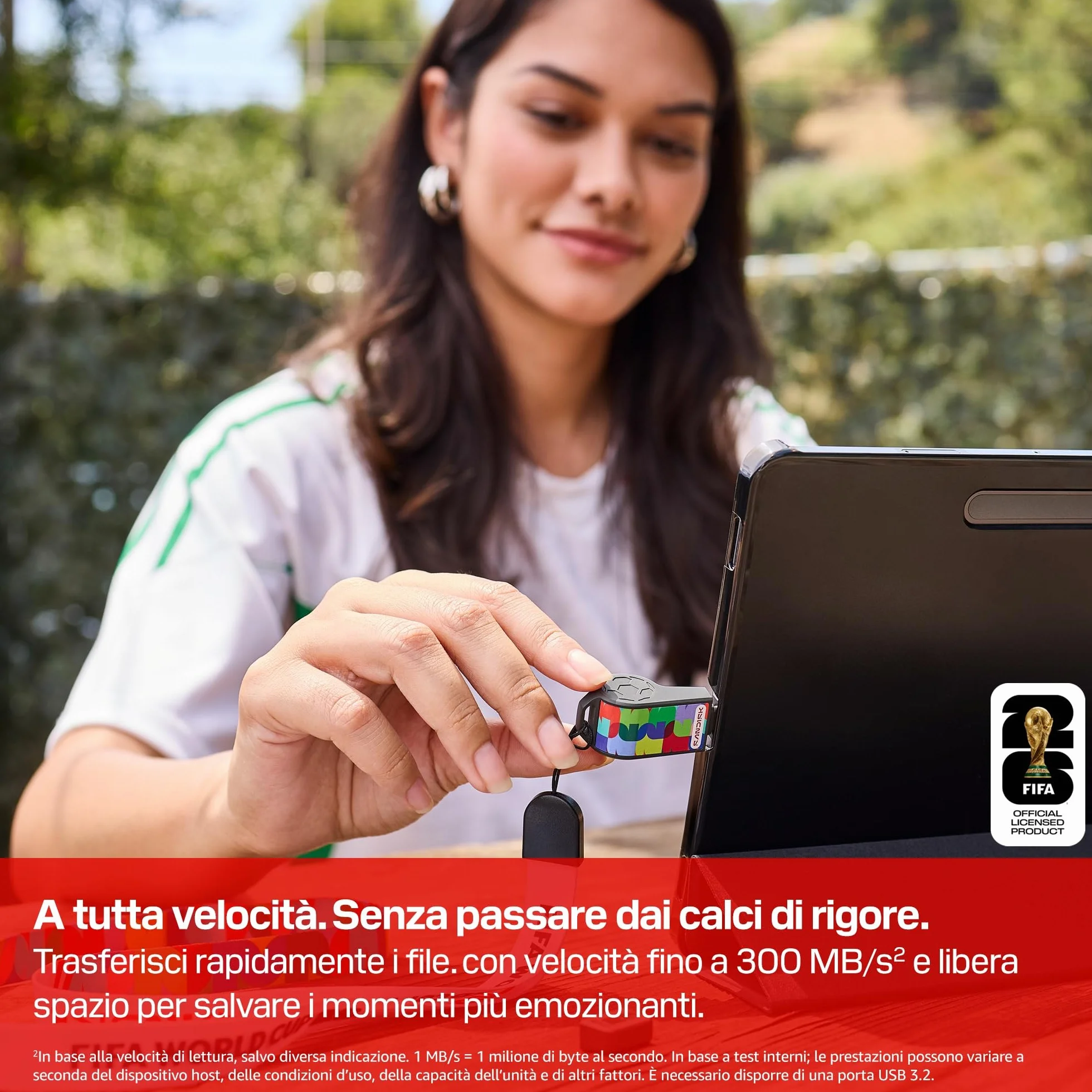 SANDISK Unità flash USB-C FIFA World Cup 2026 Global Edition da 128 GB (velocità di trasferimento fino a 300 MB/s, l'app SANDISK Memory Zone)