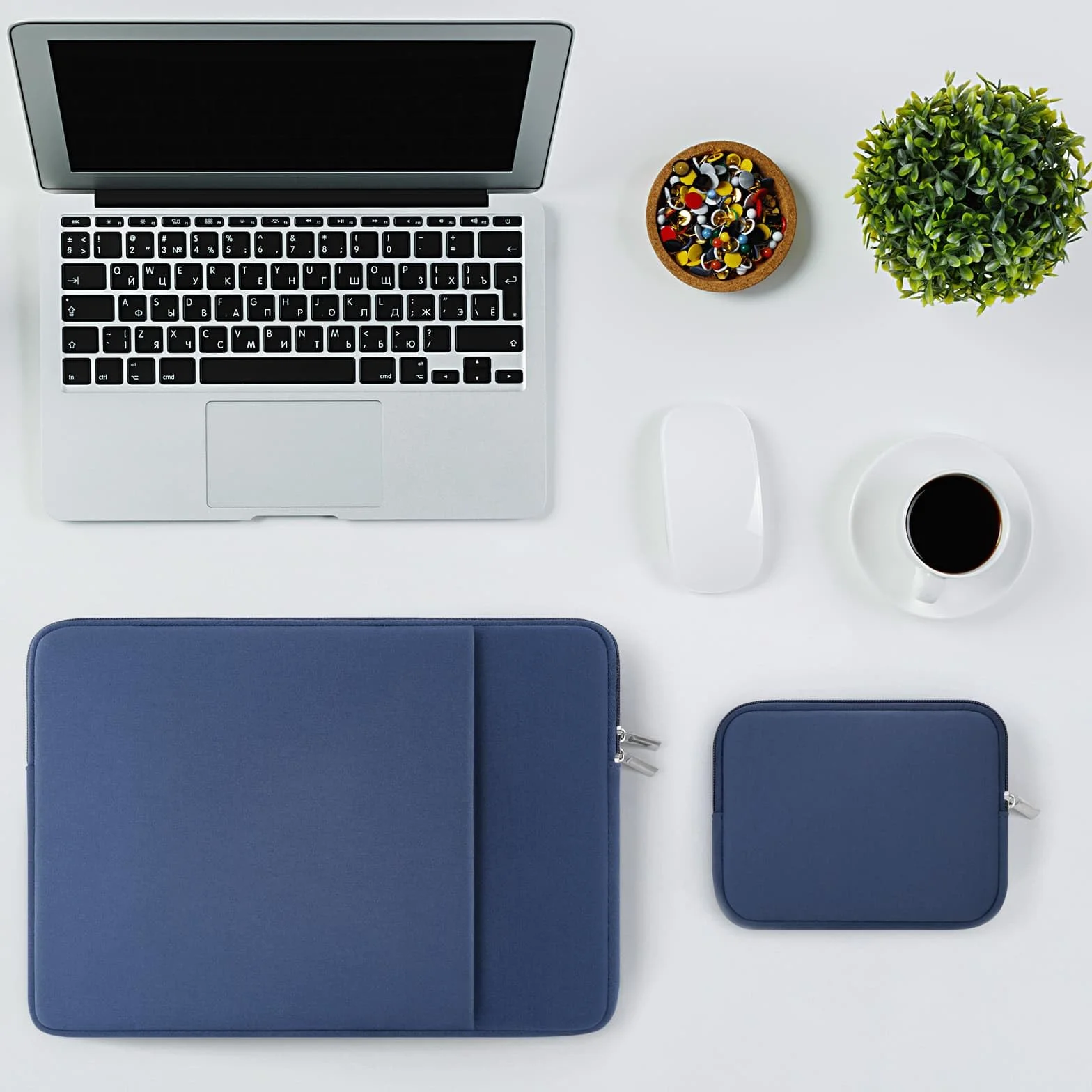 RAINYEAR Custodia per laptop da 15 pollici con tasca e sacchetto porta accessori, compatibile con MacBook Pro da 15,4 pollici (modelli A1938, A1707, A1990) e Chromebook da 15 pollici, Blu Navy