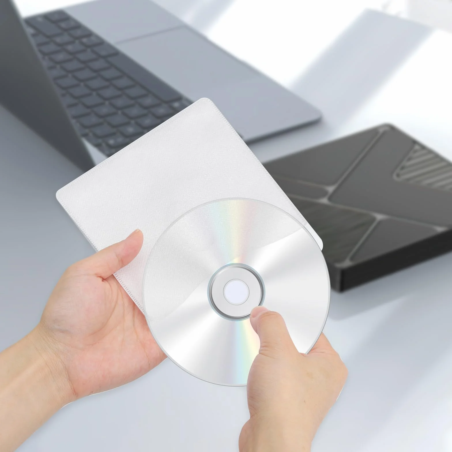 100 Pezzi Custodia CD/Dvd Plastica Polipropilene Trasparenti Doppia Faccia Porta CD Custodia per la Conservazione CD/Dvd Adatto per CD Singoli E Doppi (Bianco)
