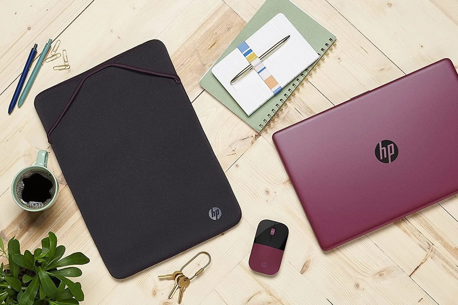 HP Custodia Protettiva Reversibile per Laptop Portatili fino a 15,6 Pollici, Profilo Sottile e Senza Cerniera, Tessuto in Neoprene Disinfettabile e Lavabile in Lavatrice, Colore Grigio/Malva