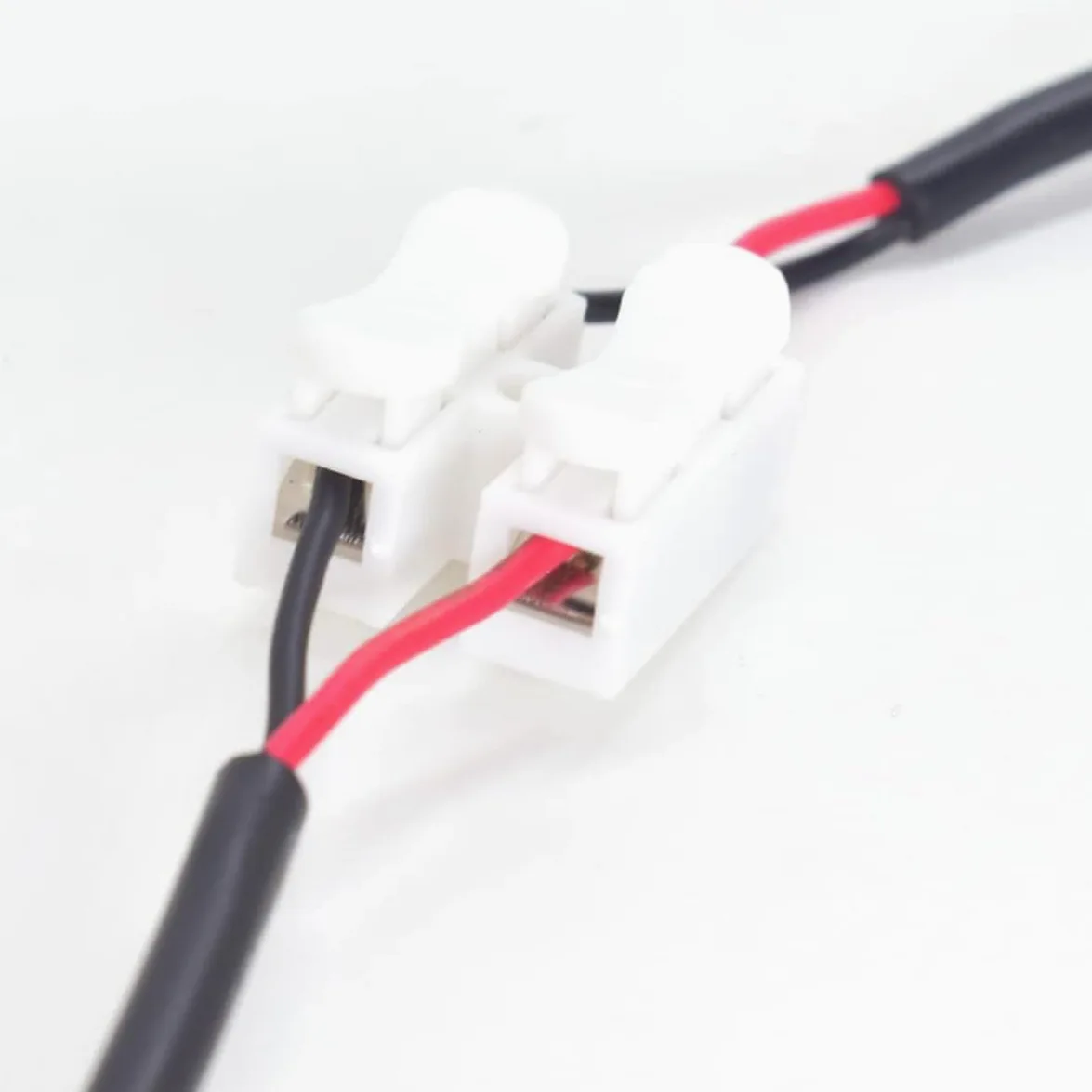 5 cavi USB a spirale a 2 fili, 22 AWG, 1 m, USB 2.0 maschio, 2 pin, filo nudo 5 V 3 A, 2 nuclei, cavo di prolunga con estremità aperta, con connettore a molla a 2 posizioni (USB maschio)