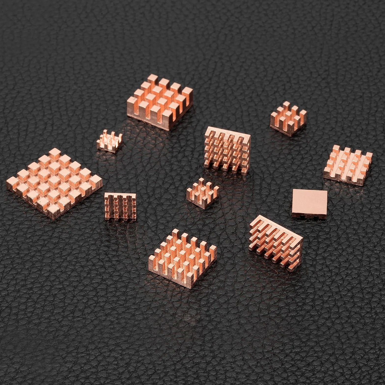 PATIKIL Dissipatore Di Calore In Rame 6x6x3mm, 8 Pc Dissipatore Radiatore Per Computer A Scheda Singola Chip CPU Power Transistor FET IC Amplificatore Di Potenza