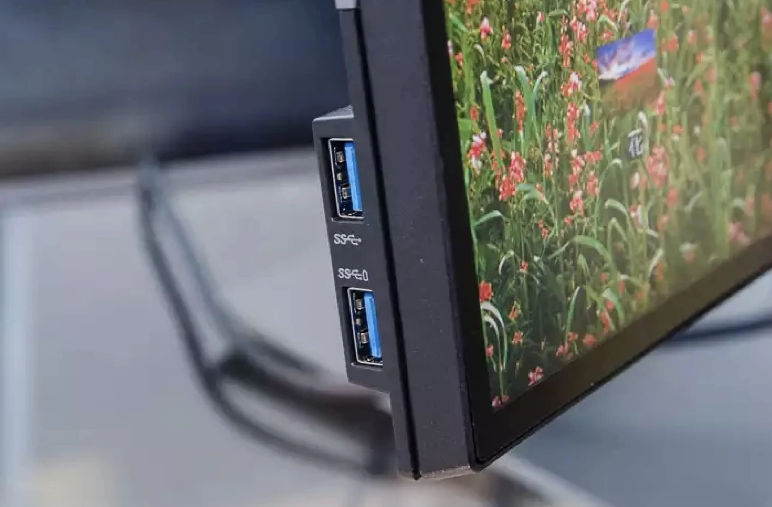 Dell OptiPlex 3040 All In One PC Intel Core i5 6500 16GB SSD 512GB Windows 11 Pro Office 2021 Monitor 24" DVD-R WiFi Bluetooth (Ricondizionato)