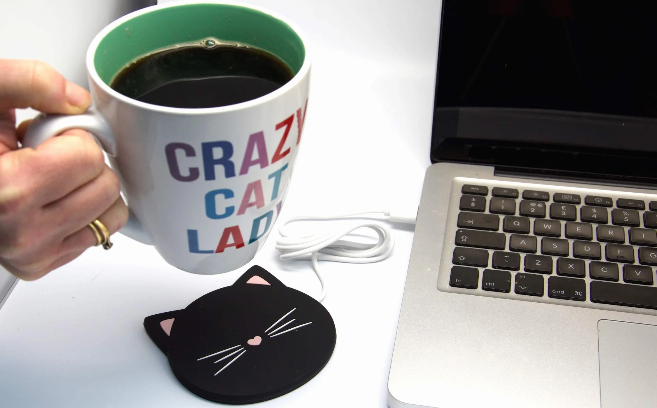 Legami - Scalda Tazza Usb, Warm it up, 10x10 cm, in Vinile, Ideale per Tazze e Bicchieri con Fondo Piatto, Ingresso USB, Tema Kitty