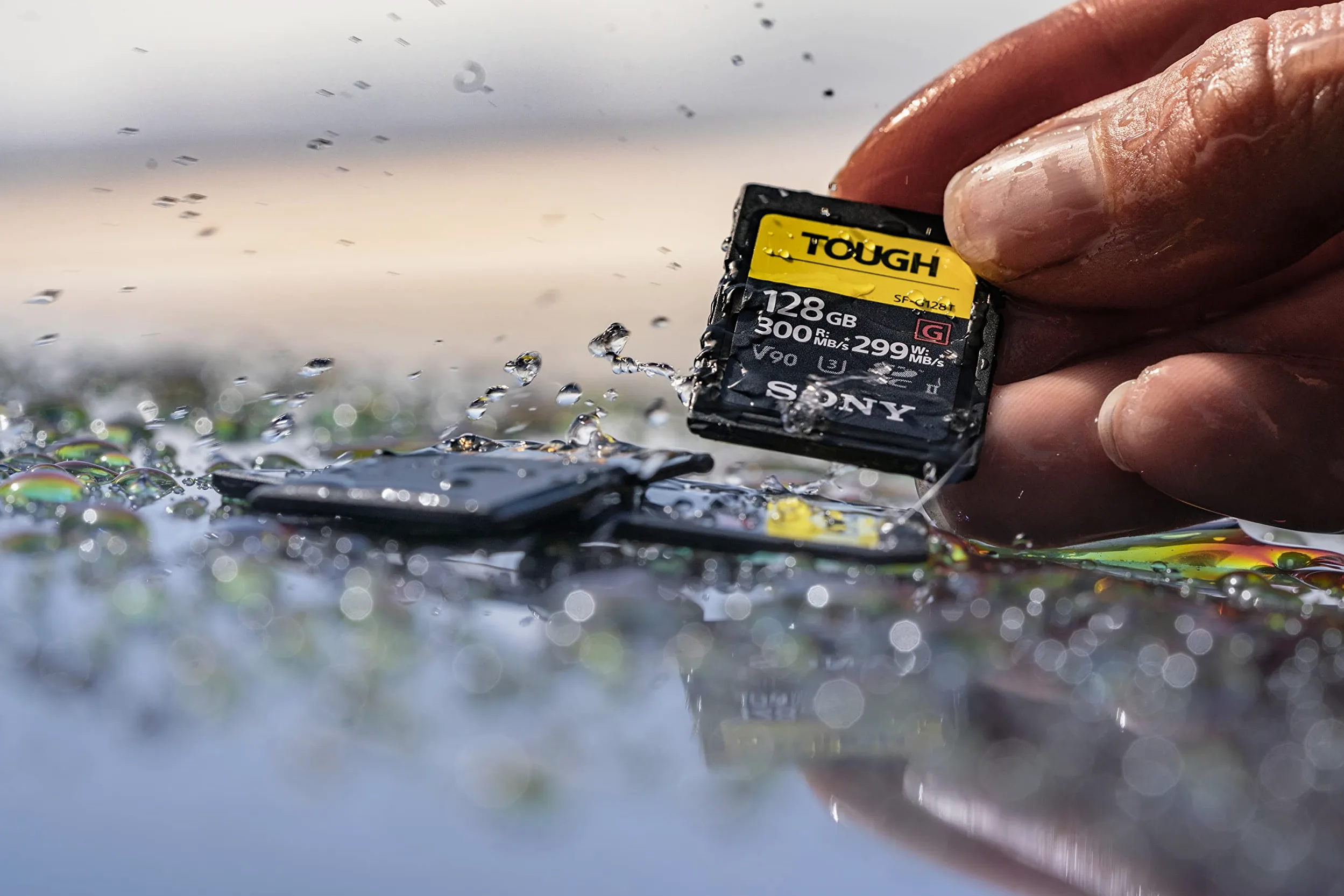 Sony Memoria SD-HC 256 GB, Serie G Tough ; x18 resistente, UHS II U3 R300MB/s W299MB/s, Video speed class : V90