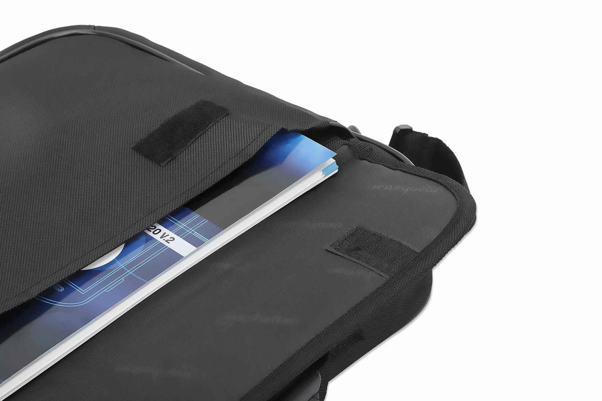 Manhattan Cambridge Clamshell - Borsa da viaggio da 15,6", colore: Nero