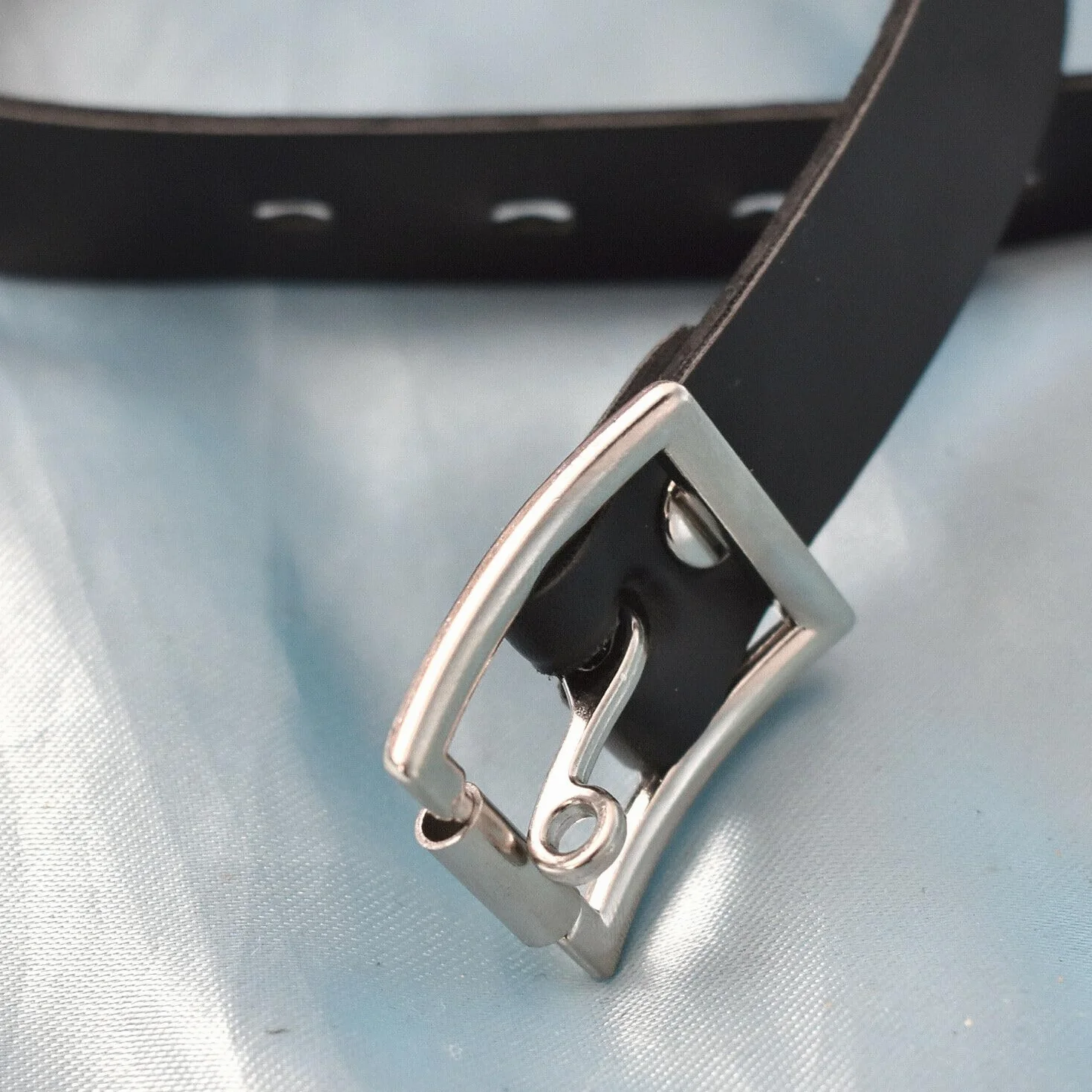 Bavaglio orale con serratura anelli metallici 4,0 cm ecopelle Bondage